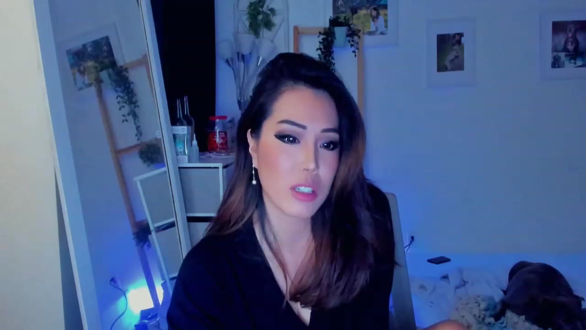 Gallery image thumbnail from Bunni_'s myfreecams stream on, 12/23/2023, 07:40 image 1 of 20