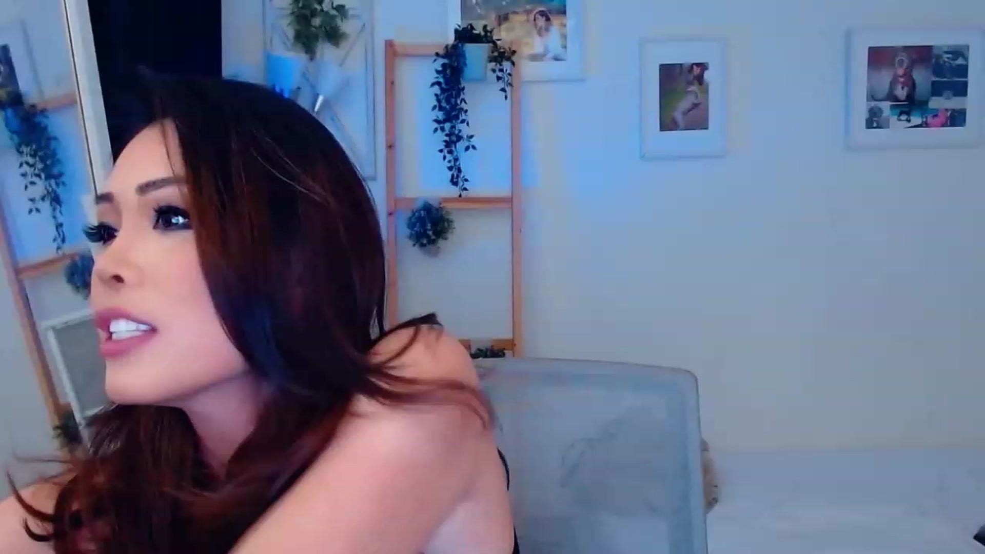 Gallery image thumbnail from Bunni_'s myfreecams stream on, 12/27/2023, 06:44 image 18 of 20