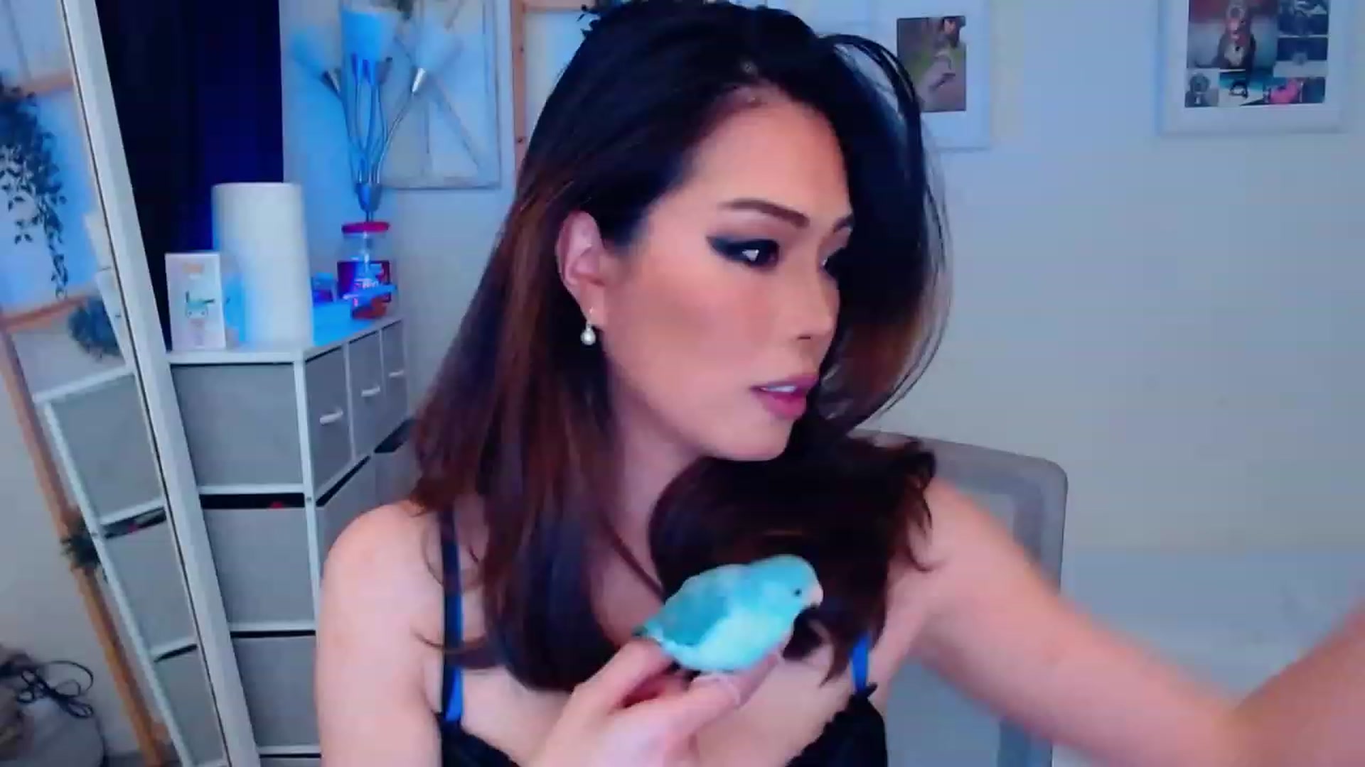 Gallery image thumbnail from Bunni_'s myfreecams stream on, 12/27/2023, 06:44 image 19 of 20