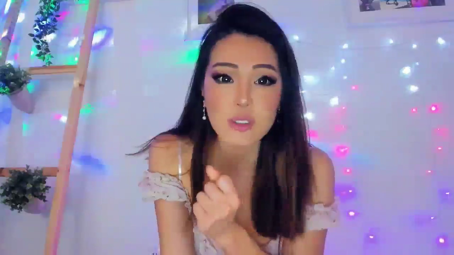 Gallery image thumbnail from Bunni_'s myfreecams stream on, 12/28/2023, 08:20 image 12 of 20