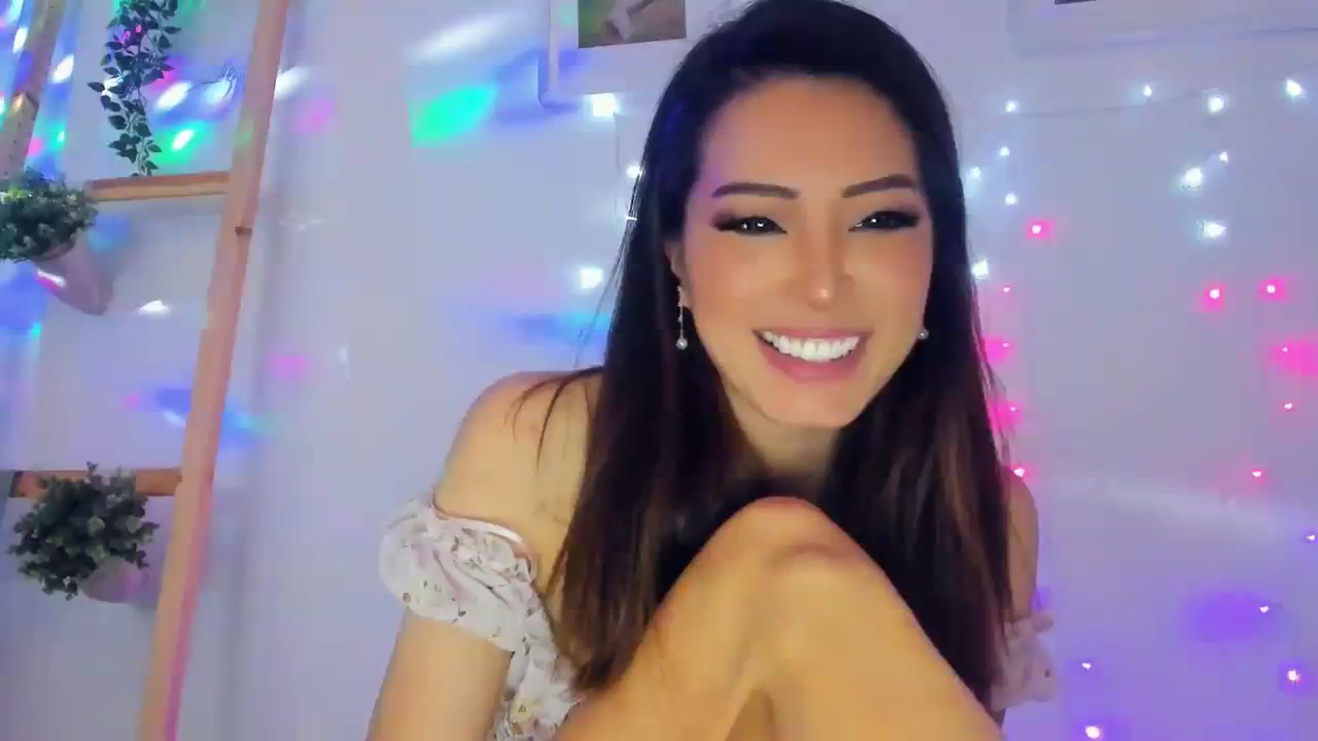 Gallery image thumbnail from Bunni_'s myfreecams stream on, 12/28/2023, 08:20 image 20 of 20