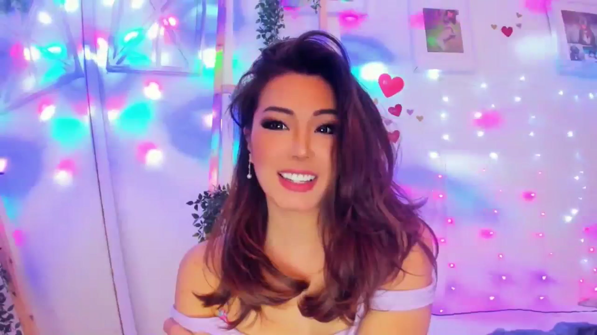 Gallery image thumbnail from Bunni_'s myfreecams stream on, 01/10/2024, 07:54 image 13 of 20