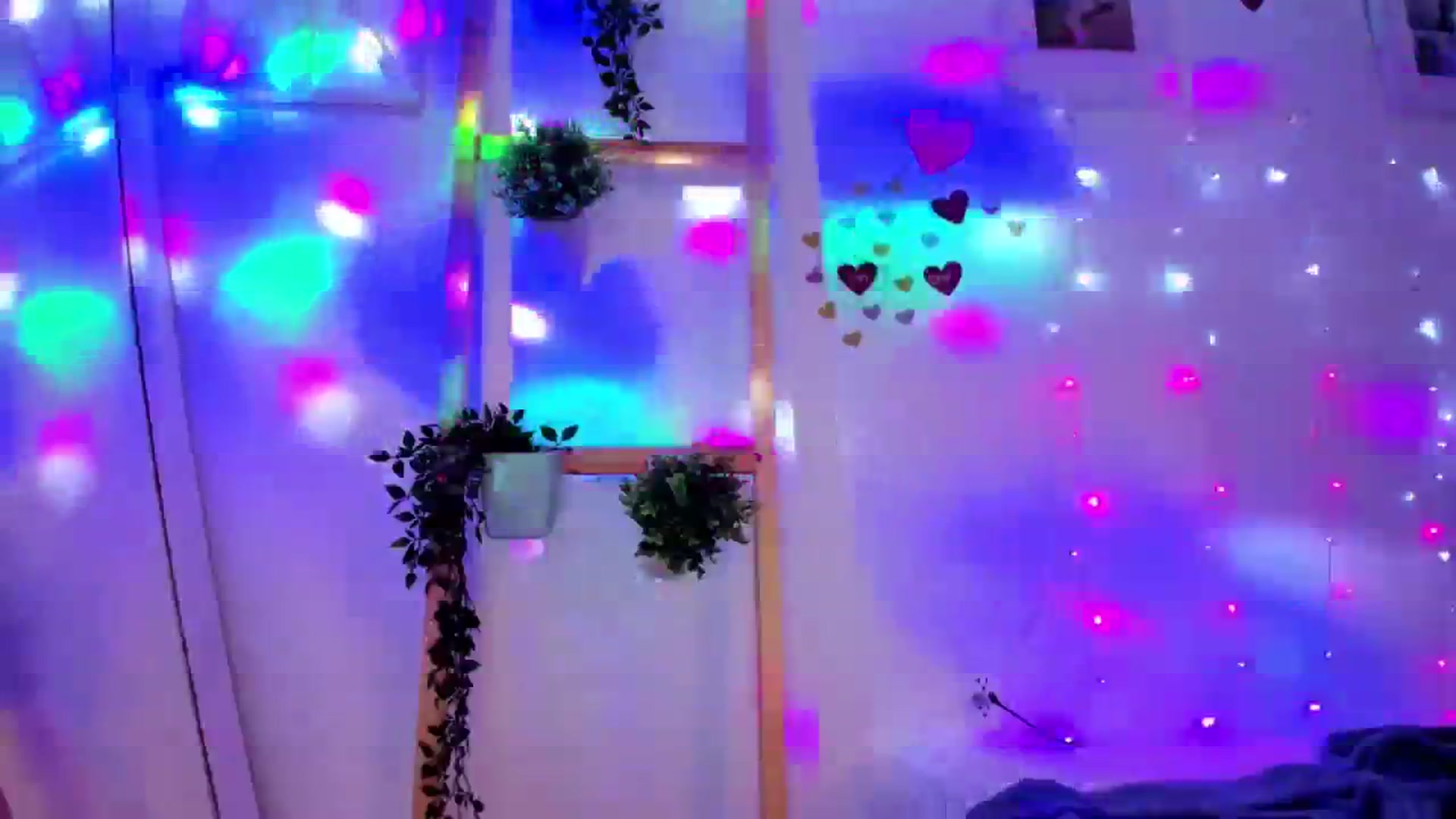 Gallery image thumbnail from Bunni_'s myfreecams stream on, 01/12/2024, 07:43 image 18 of 20