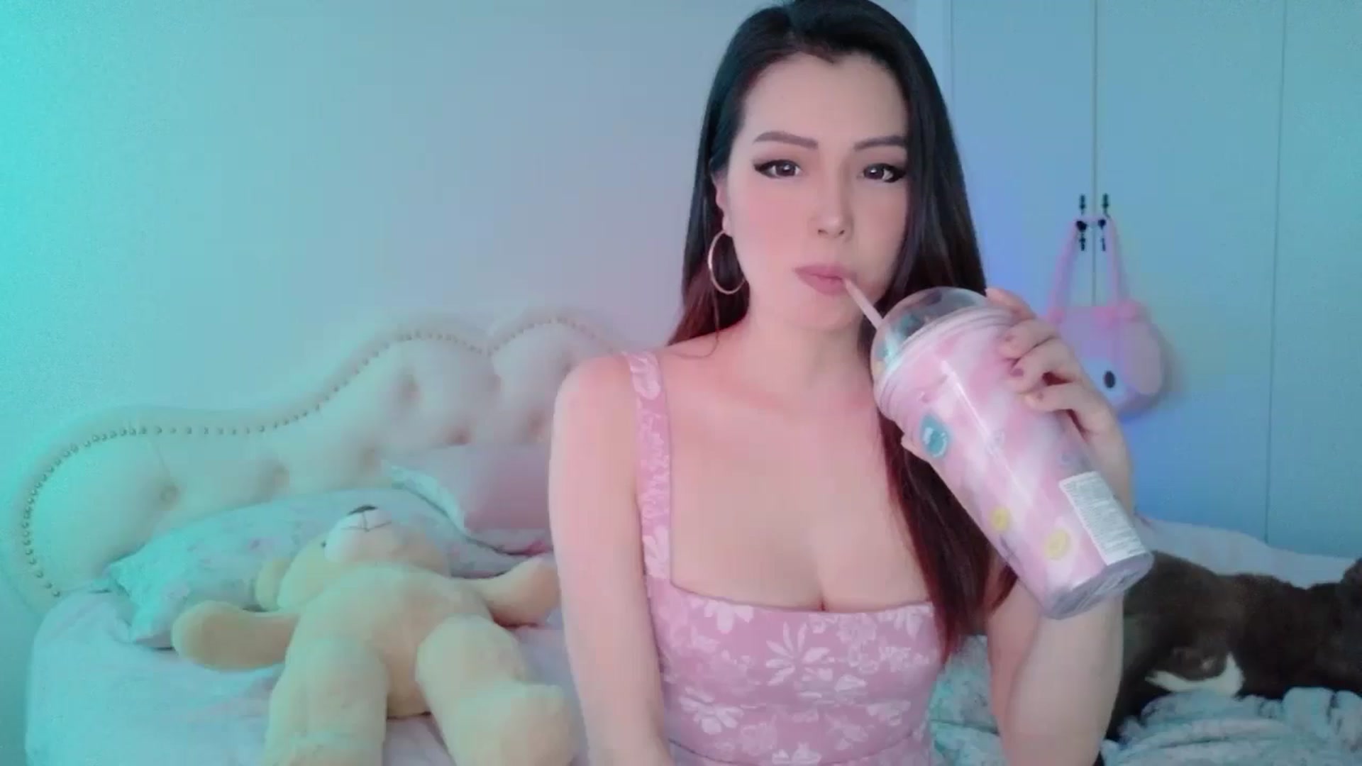Gallery image thumbnail from Bunni_'s myfreecams stream on, 04/26/2026, 06:17 image 17 of 20