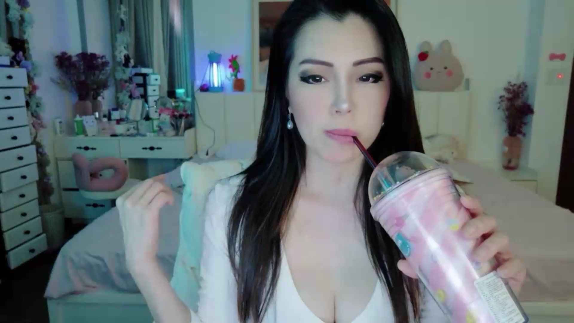 Gallery image thumbnail from Bunni_'s myfreecams stream on, 05/13/2026, 05:34 image 3 of 20