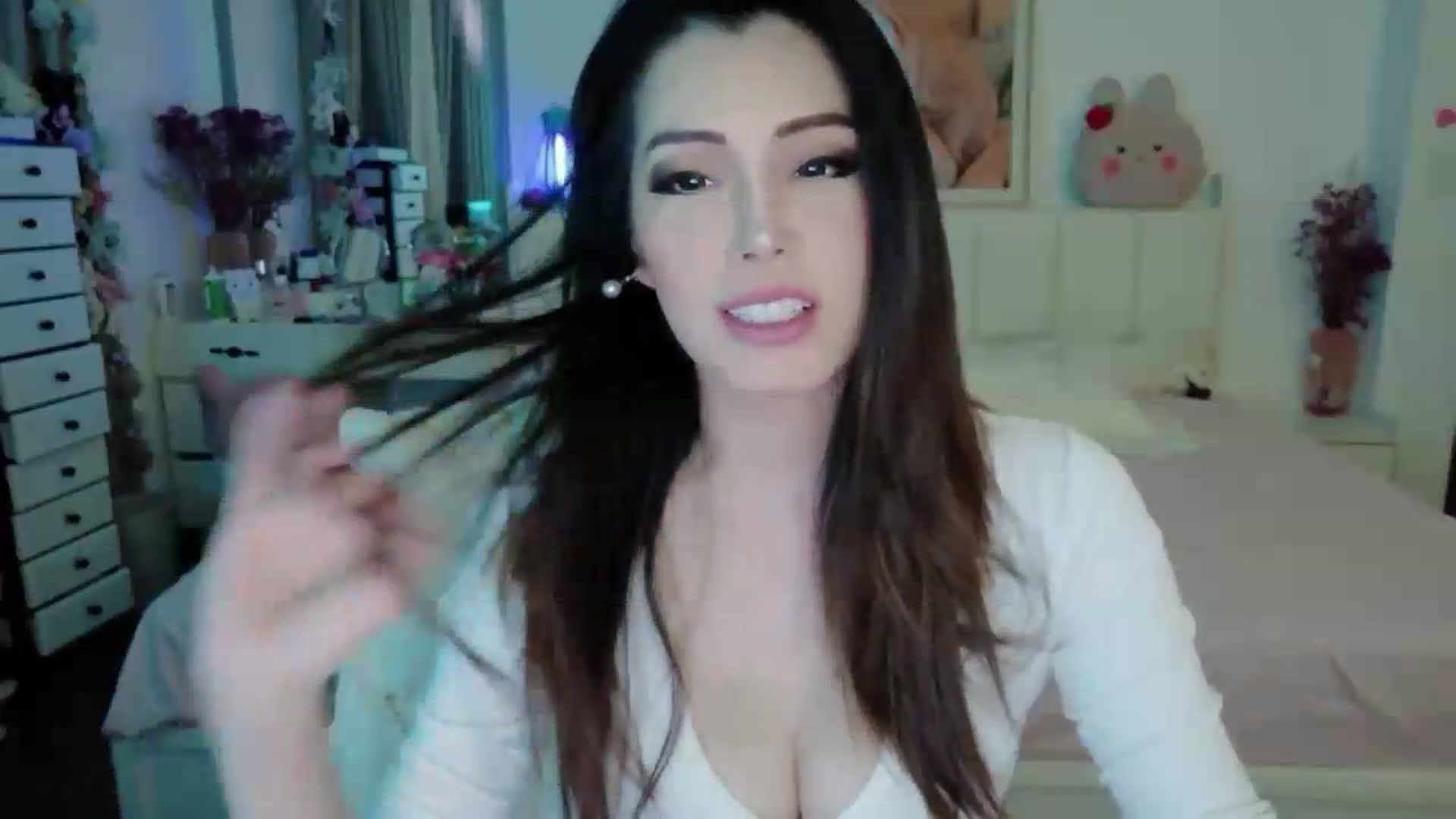 Gallery image thumbnail from Bunni_'s myfreecams stream on, 05/13/2026, 05:34 image 11 of 20