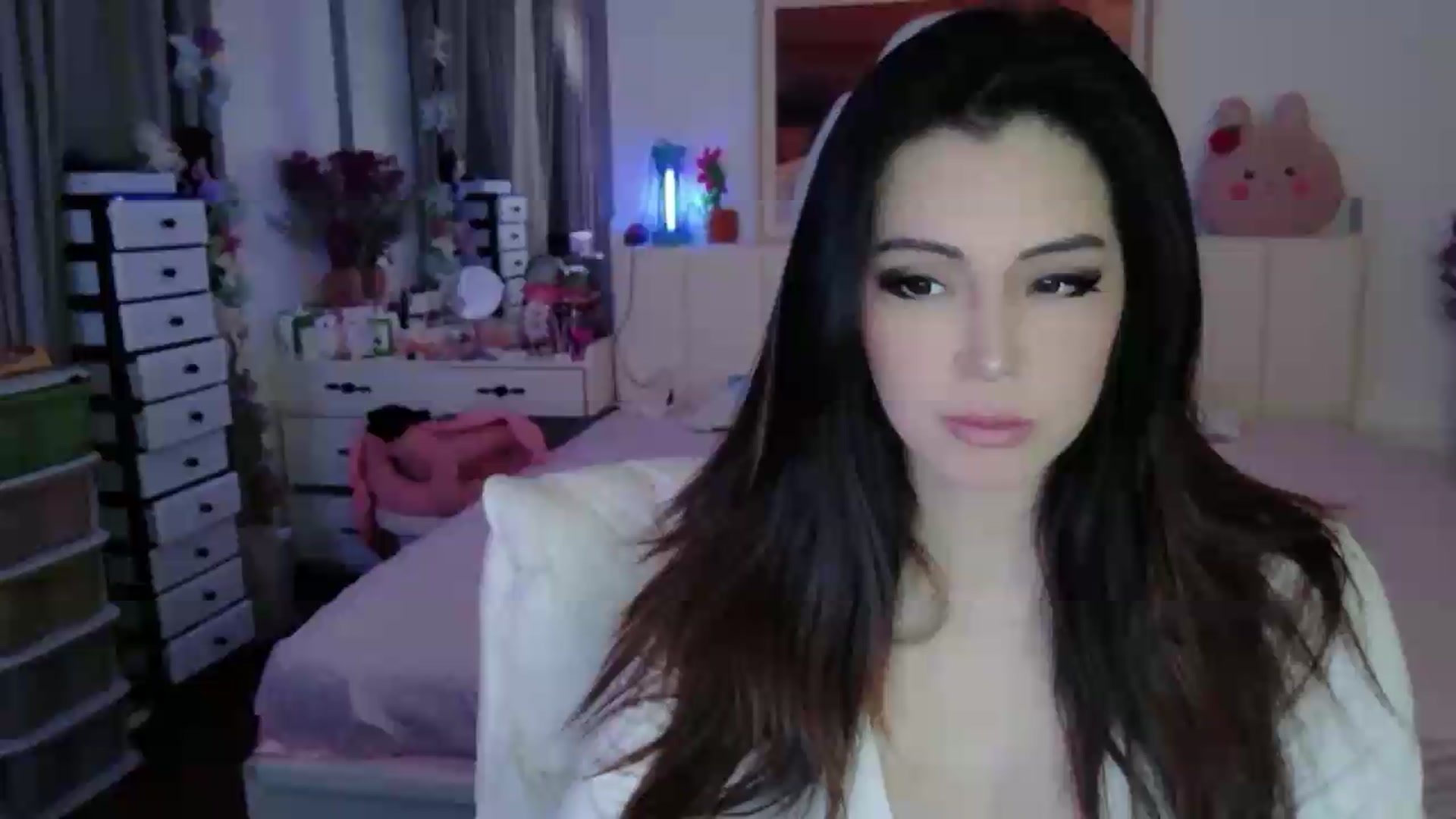 Gallery image thumbnail from Bunni_'s myfreecams stream on, 05/16/2026, 05:48 image 6 of 20