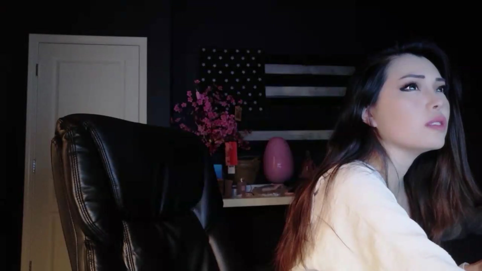 Gallery image thumbnail from Bunni_'s myfreecams stream on, 05/29/2026, 06:14 image 8 of 20