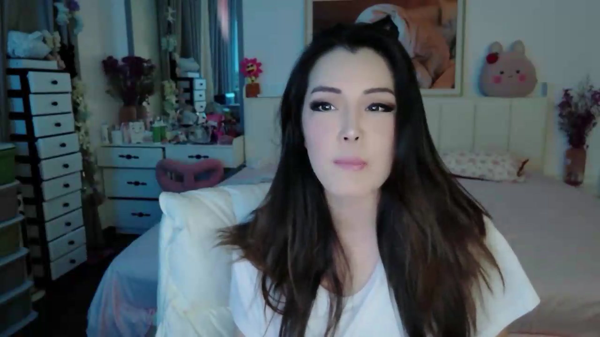 Gallery image thumbnail from Bunni_'s myfreecams stream on, 06/02/2026, 04:46 image 17 of 20