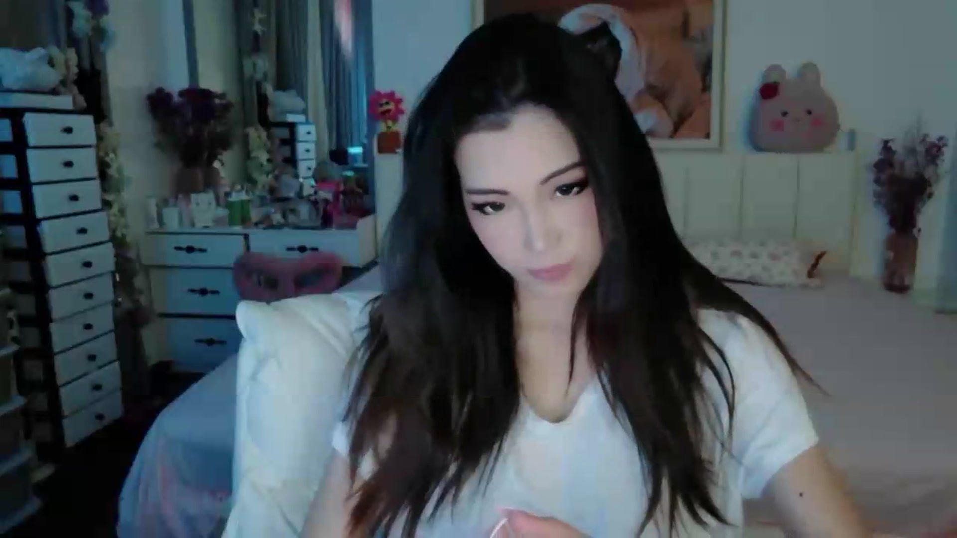Gallery image thumbnail from Bunni_'s myfreecams stream on, 06/02/2026, 05:46 image 17 of 20