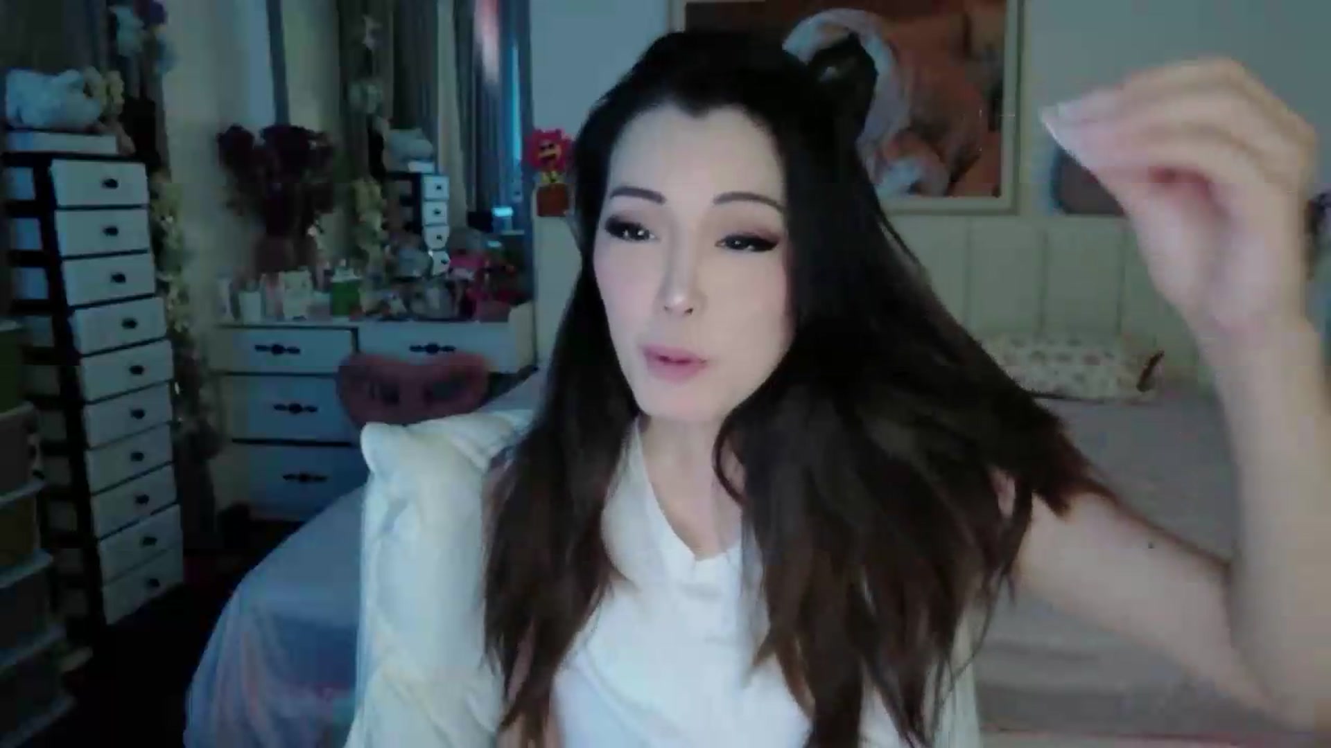 Gallery image thumbnail from Bunni_'s myfreecams stream on, 06/02/2026, 05:46 image 11 of 20
