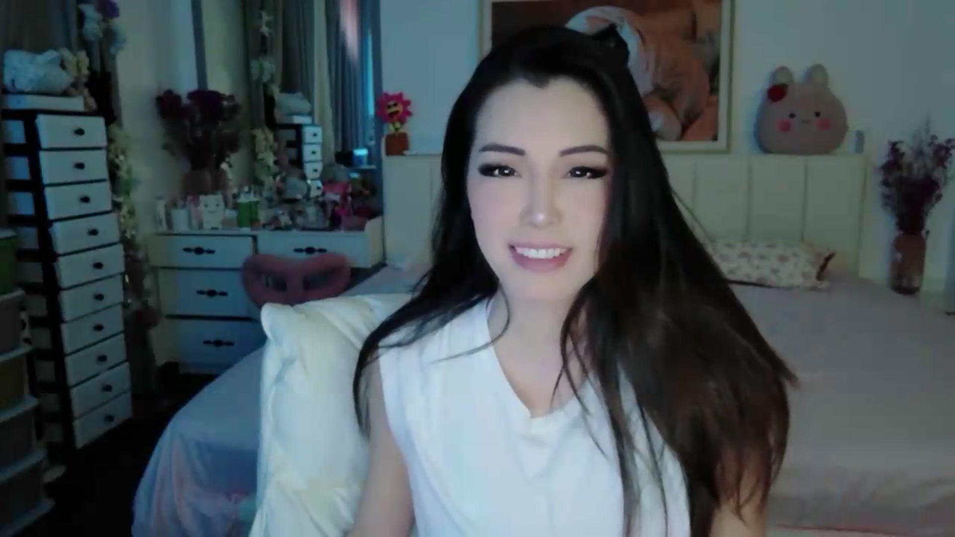 Gallery image thumbnail from Bunni_'s myfreecams stream on, 06/02/2026, 05:46 image 12 of 20