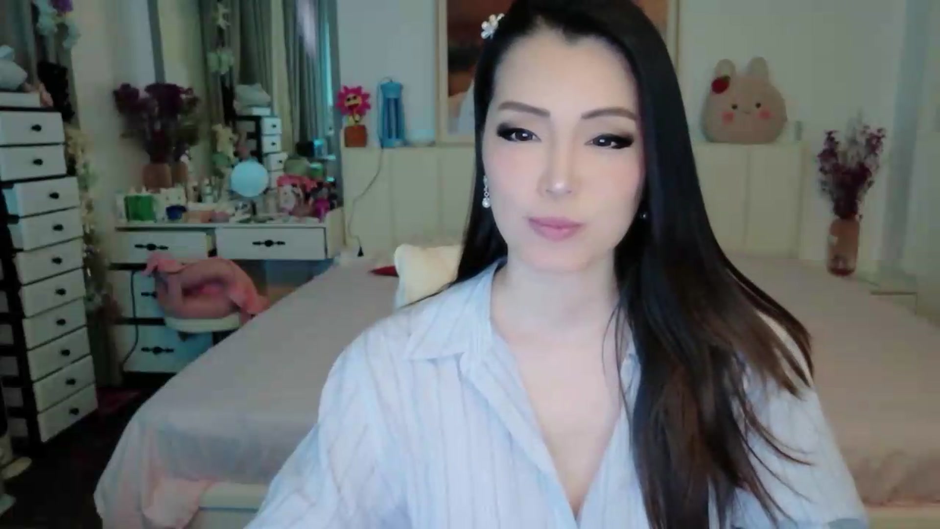 Gallery image thumbnail from Bunni_'s myfreecams stream on, 06/03/2026, 05:11 image 13 of 20