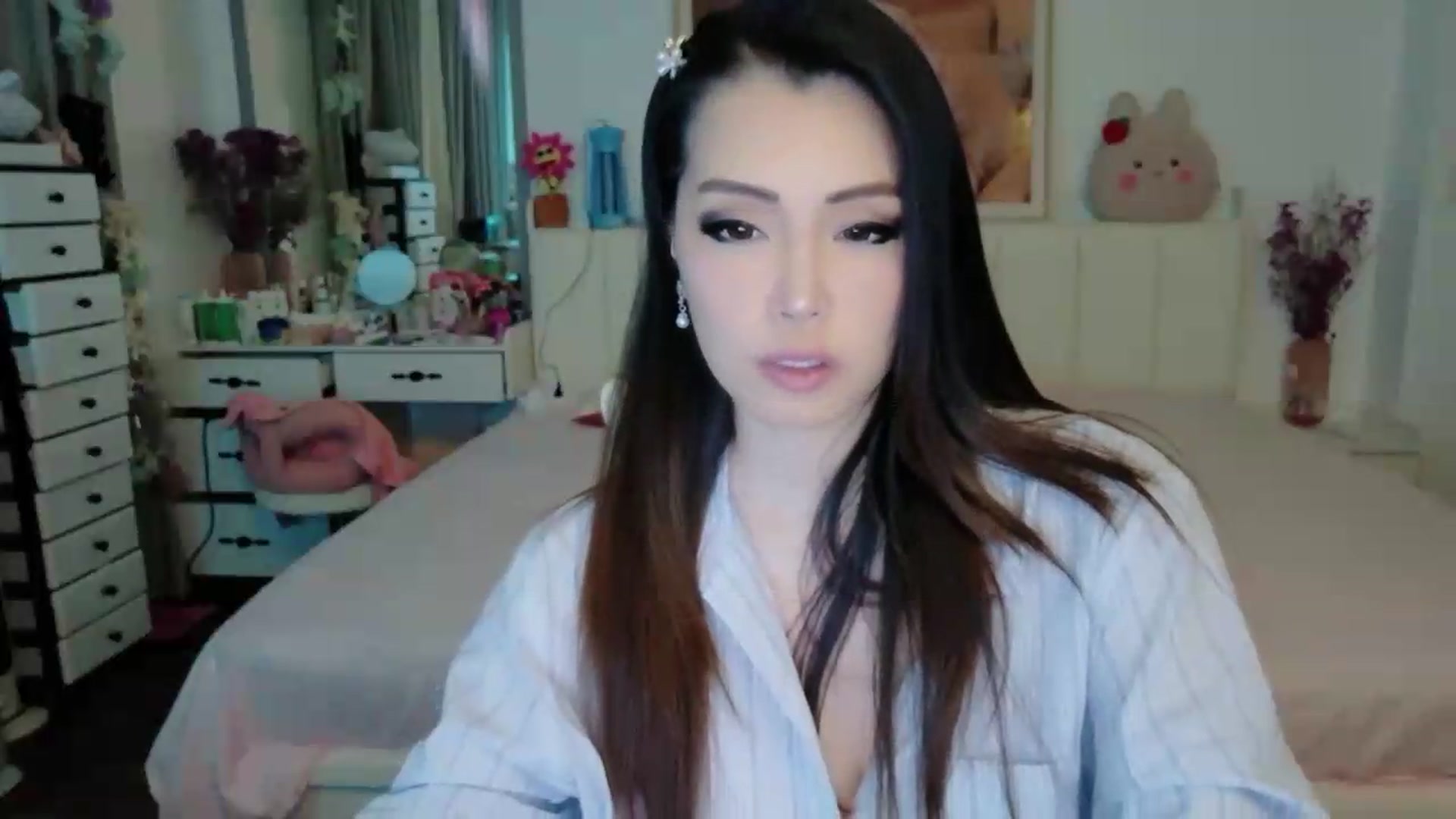 Gallery image thumbnail from Bunni_'s myfreecams stream on, 06/03/2026, 05:11 image 2 of 20