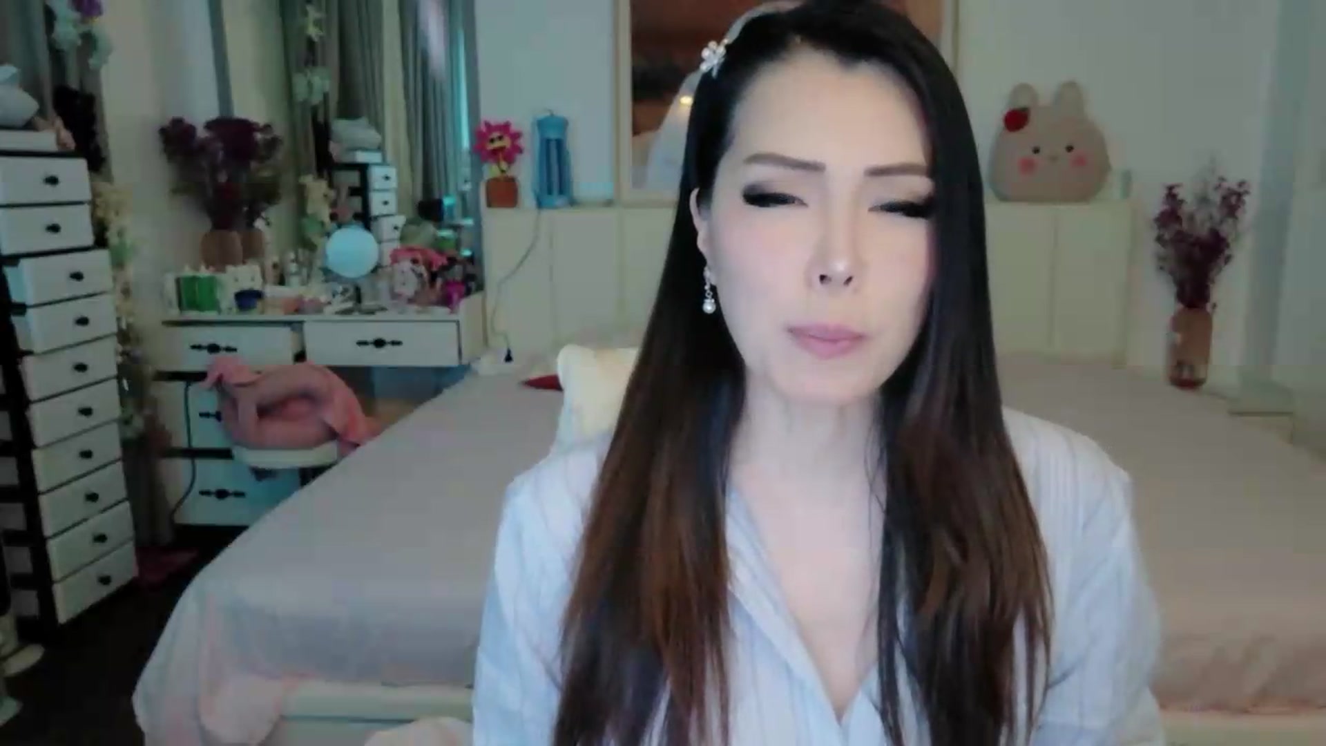 Gallery image thumbnail from Bunni_'s myfreecams stream on, 06/03/2026, 05:11 image 10 of 20