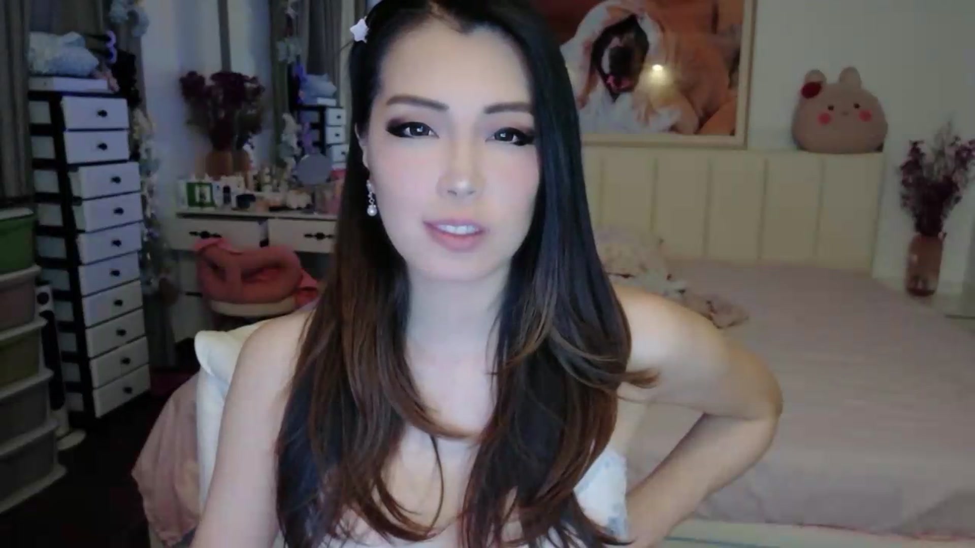 Gallery image thumbnail from Bunni_'s myfreecams stream on, 06/04/2026, 05:22 image 16 of 20