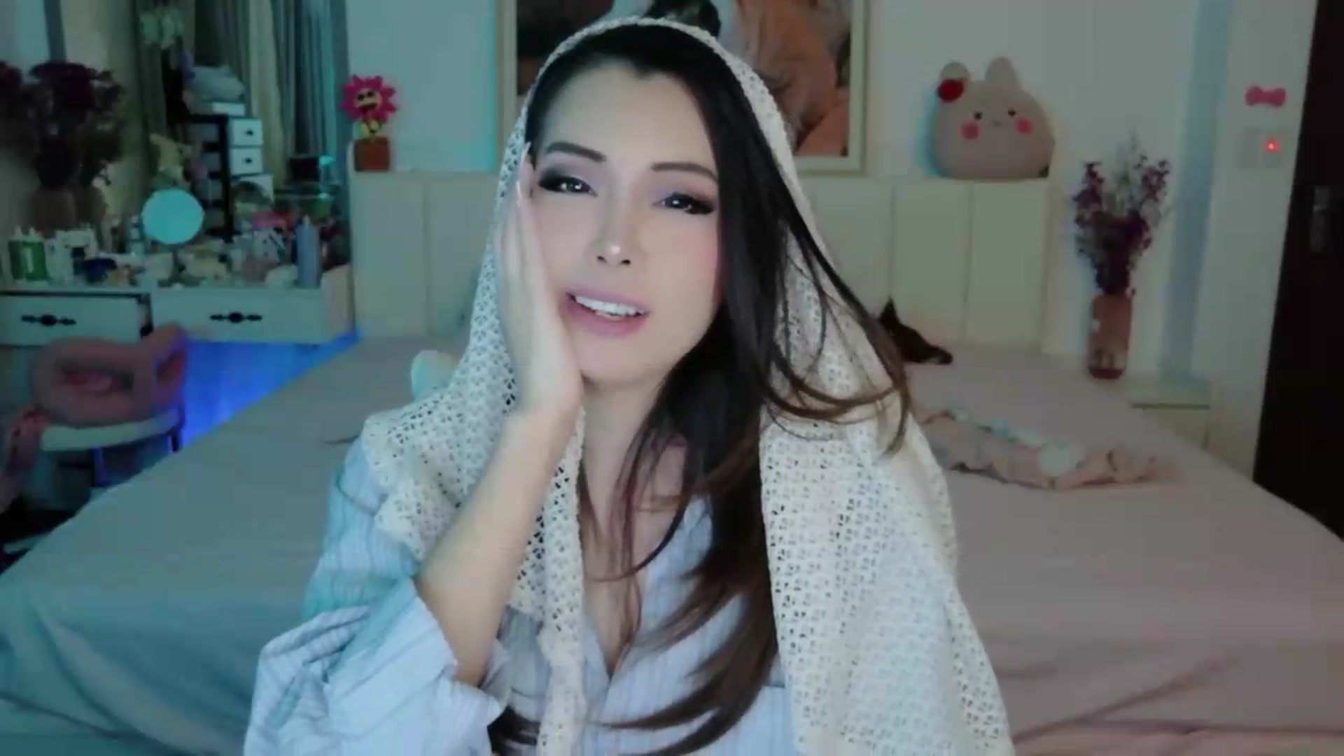 Gallery image thumbnail from Bunni_'s myfreecams stream on, 06/05/2026, 06:00 image 2 of 20