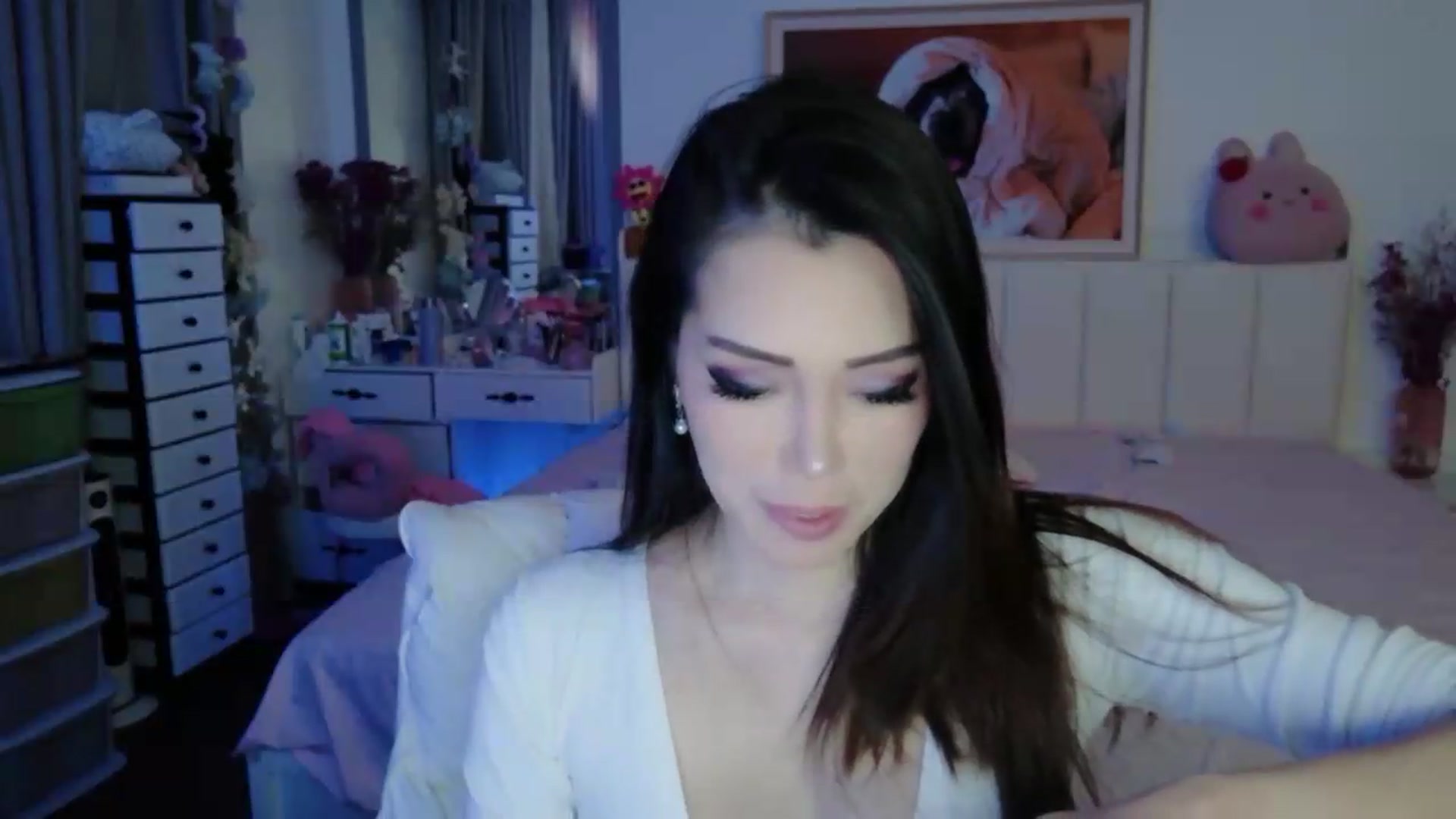 Gallery image thumbnail from Bunni_'s myfreecams stream on, 06/07/2026, 05:49 image 17 of 20