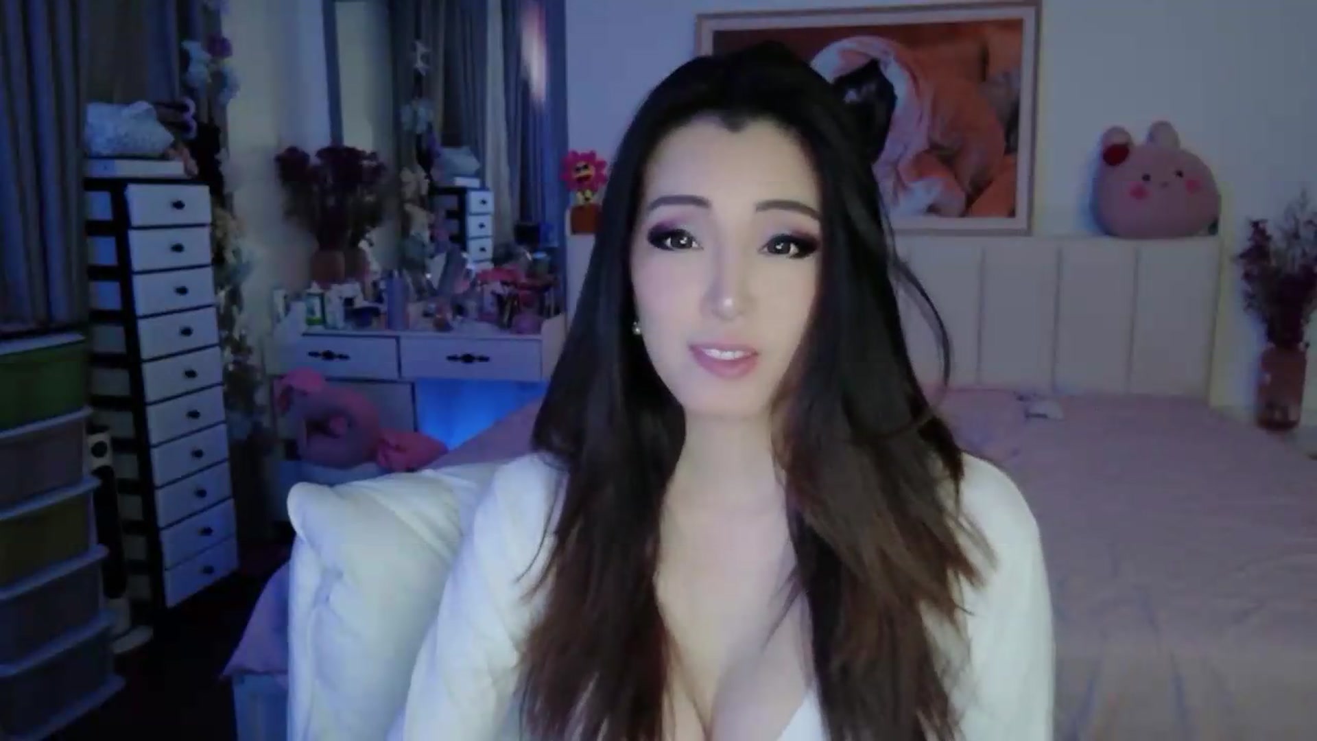 Gallery image thumbnail from Bunni_'s myfreecams stream on, 06/07/2026, 05:49 image 10 of 20