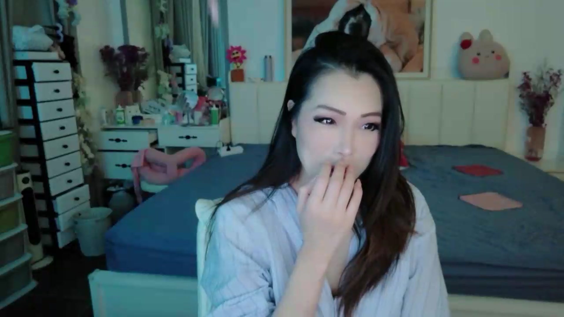 Gallery image thumbnail from Bunni_'s myfreecams stream on, 06/10/2026, 06:18 image 4 of 20