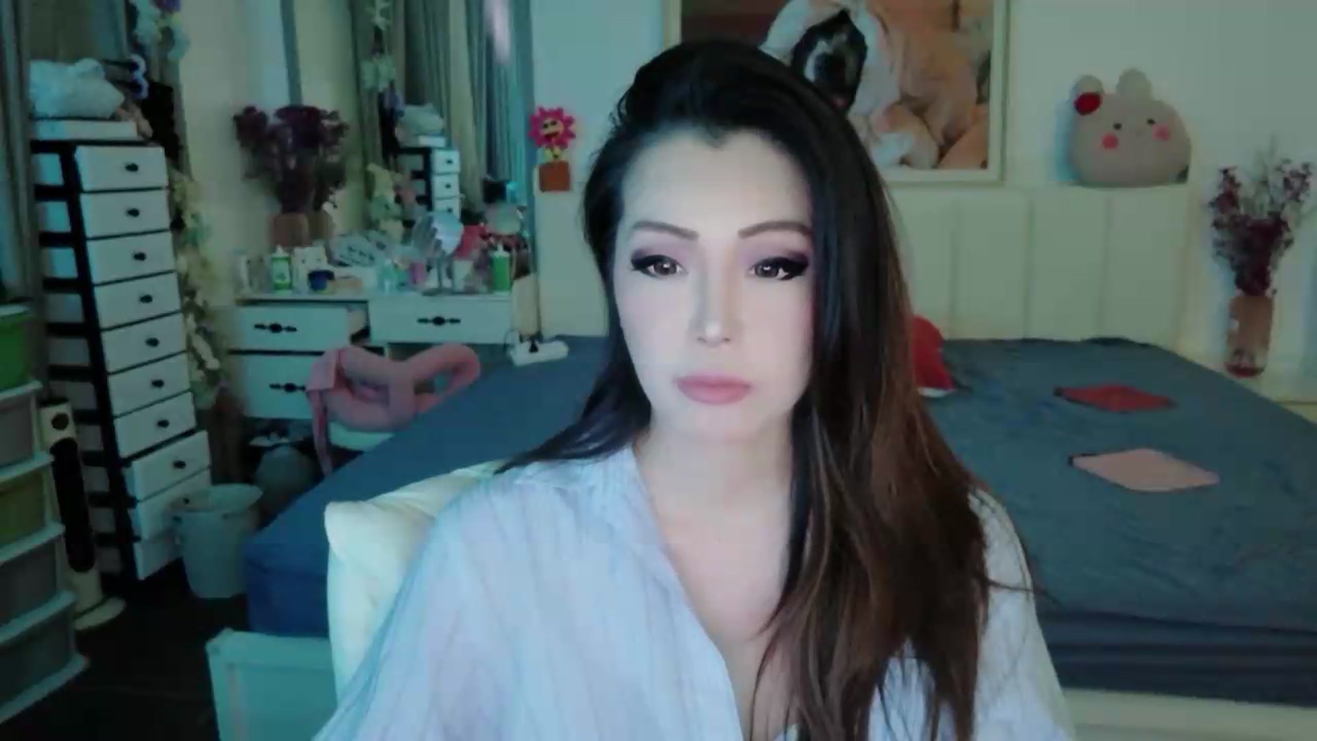 Gallery image thumbnail from Bunni_'s myfreecams stream on, 06/10/2026, 06:18 image 2 of 20