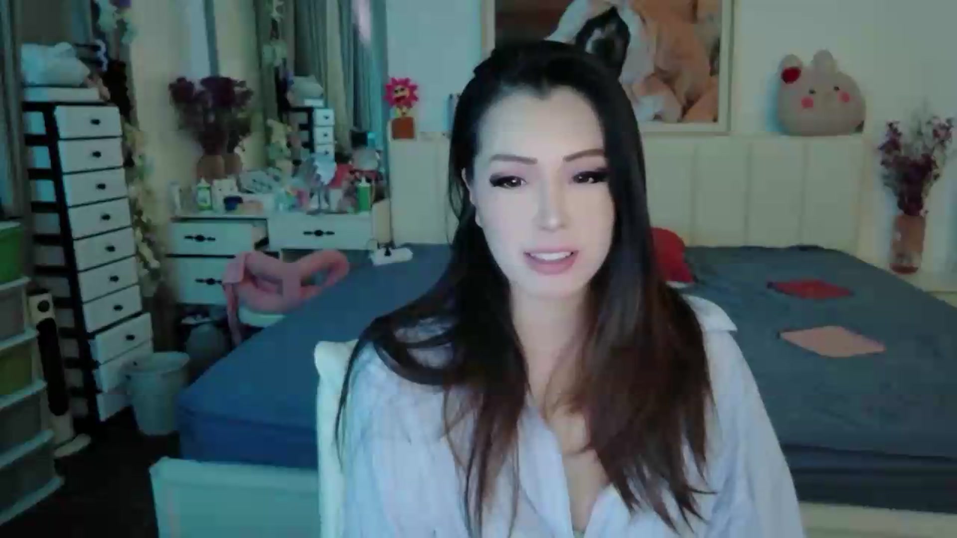 Gallery image thumbnail from Bunni_'s myfreecams stream on, 06/10/2026, 06:18 image 3 of 20