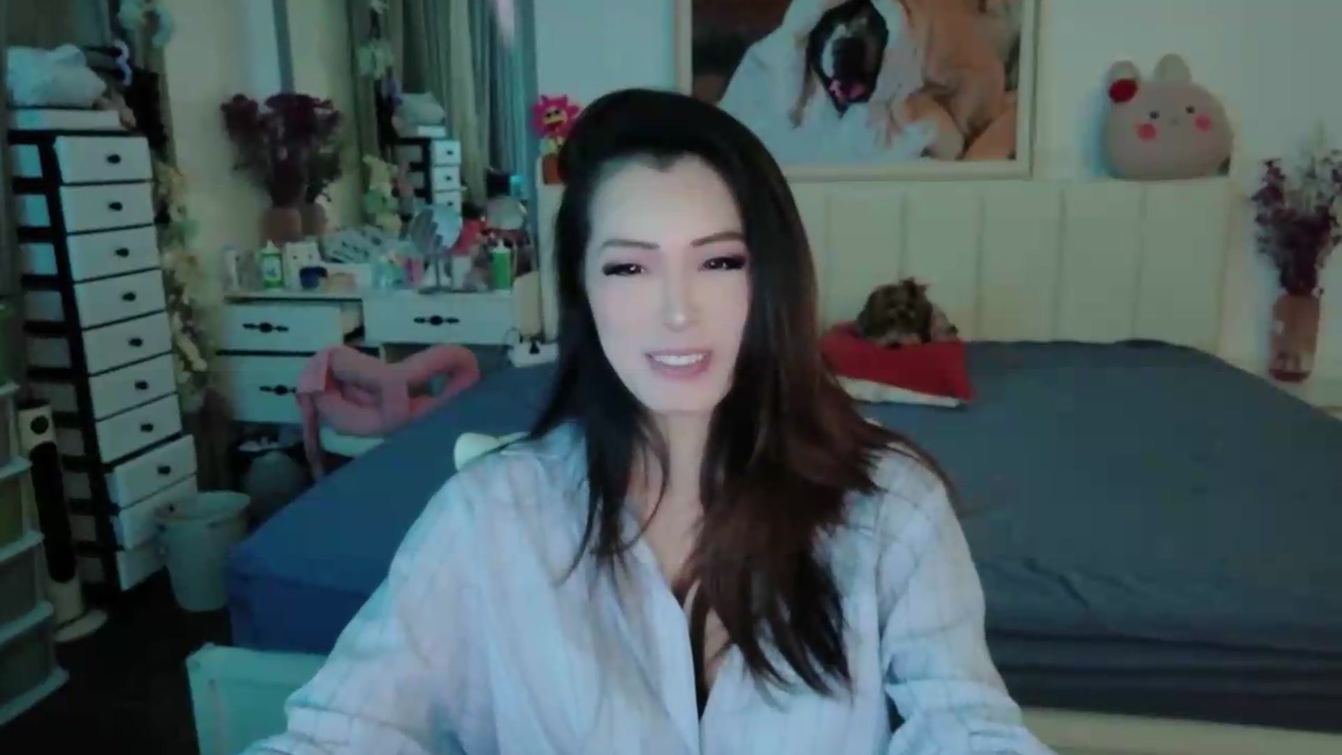 Gallery image thumbnail from Bunni_'s myfreecams stream on, 06/10/2026, 06:18 image 13 of 20