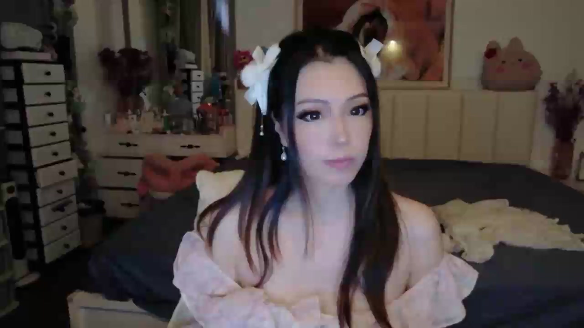 Gallery image thumbnail from Bunni_'s myfreecams stream on, 06/19/2026, 04:53 image 2 of 20