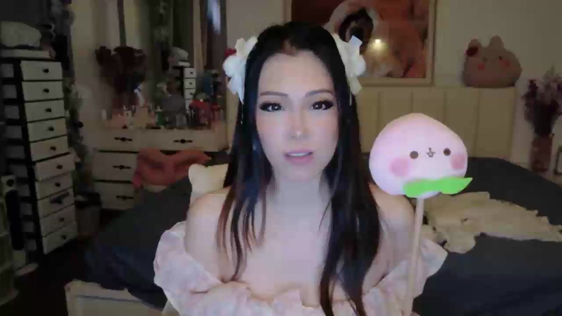 Gallery image thumbnail from Bunni_'s myfreecams stream on, 06/19/2026, 04:53 image 1 of 20