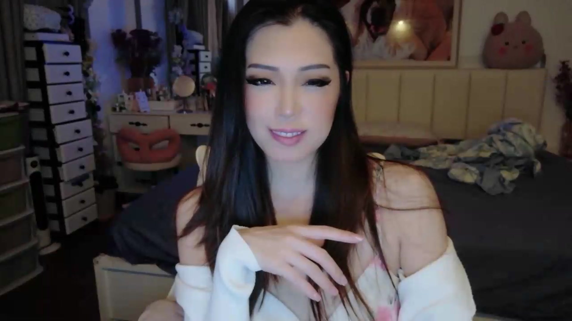 Gallery image thumbnail from Bunni_'s myfreecams stream on, 06/20/2026, 05:58 image 14 of 20