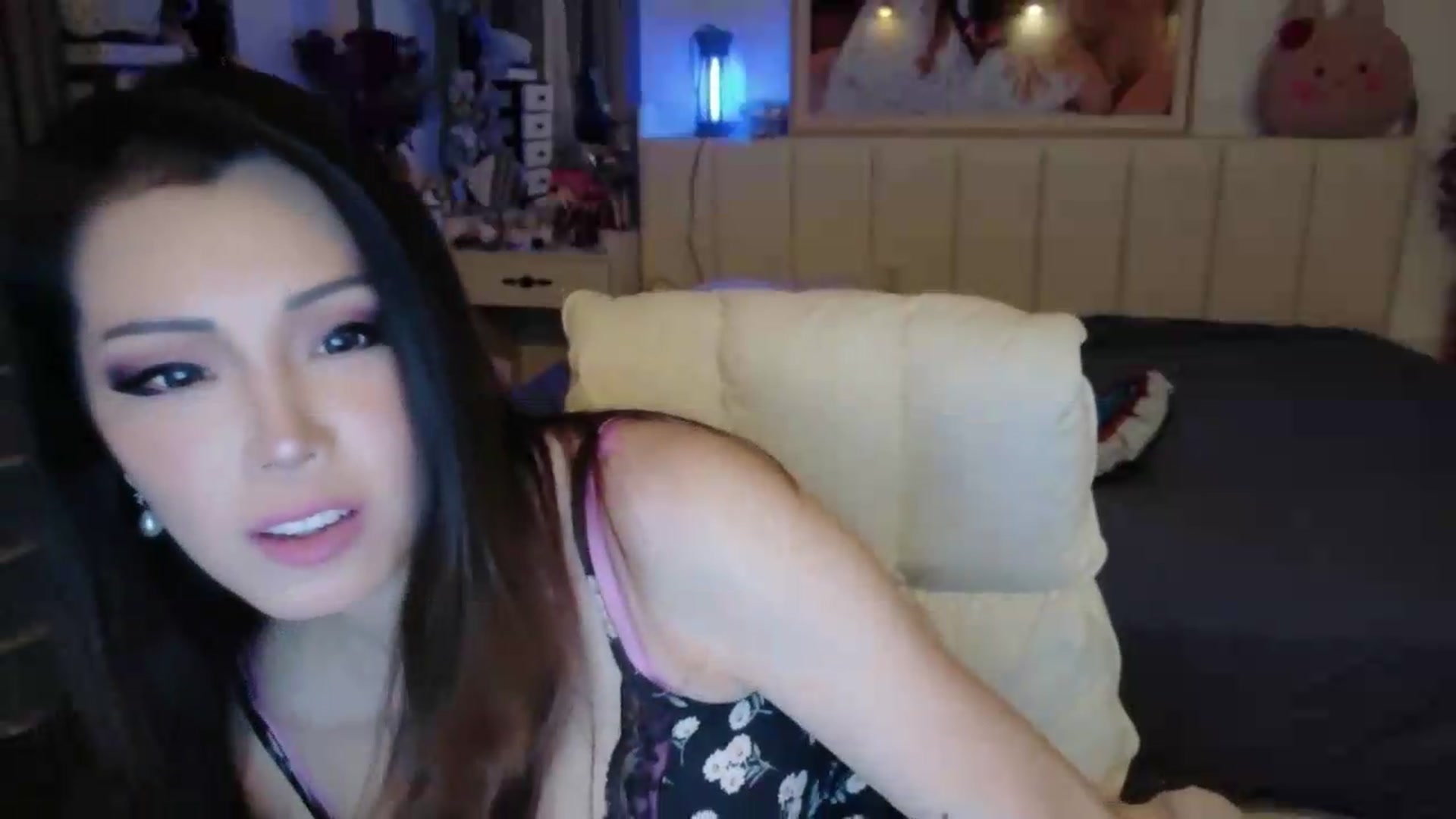 Gallery image thumbnail from Bunni_'s myfreecams stream on, 06/21/2026, 04:54 image 4 of 20