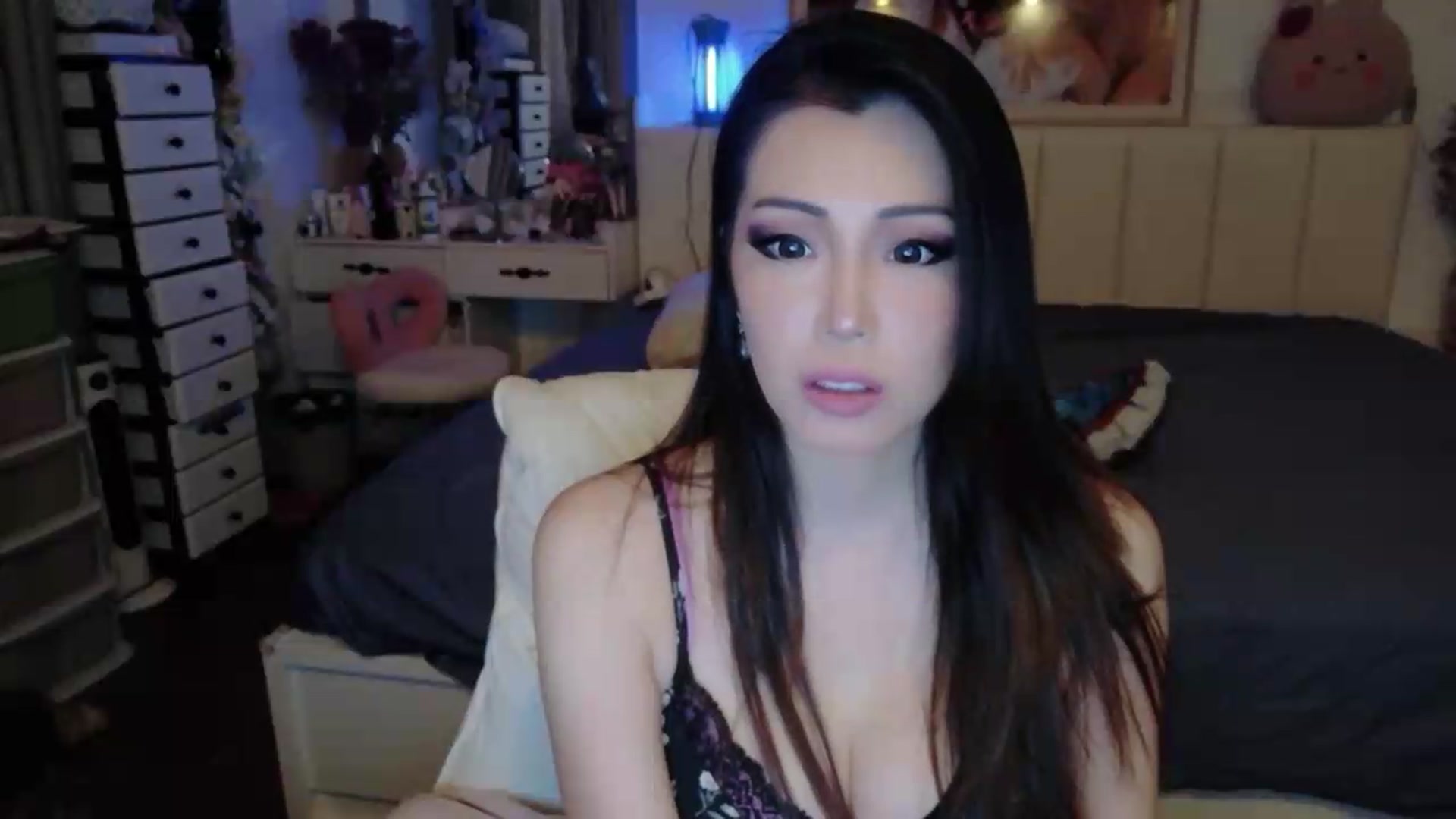 Gallery image thumbnail from Bunni_'s myfreecams stream on, 06/21/2026, 04:54 image 5 of 20