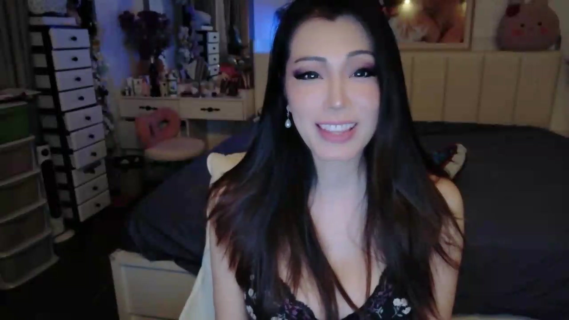 Gallery image thumbnail from Bunni_'s myfreecams stream on, 06/21/2026, 05:53 image 2 of 20