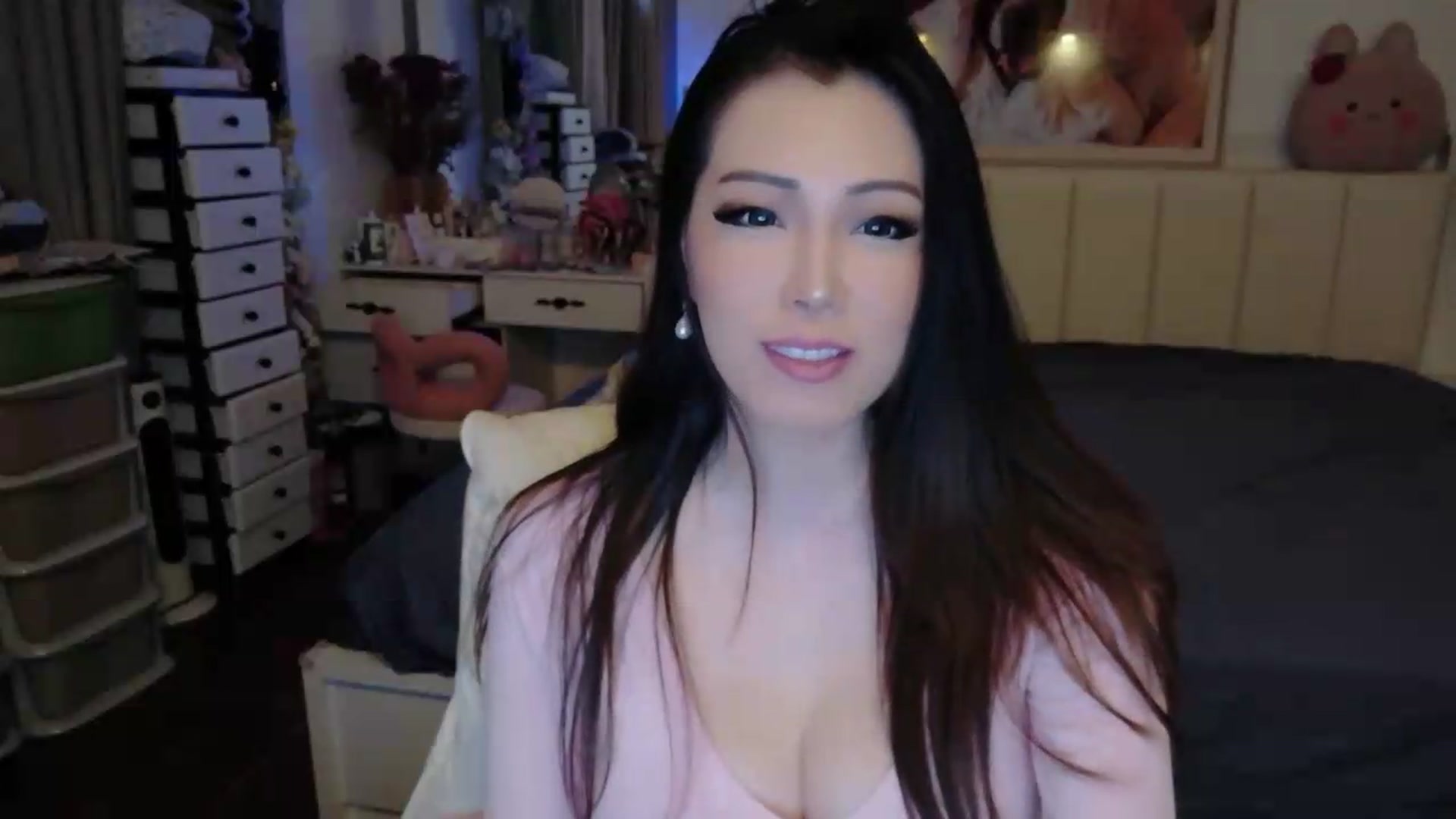 Gallery image thumbnail from Bunni_'s myfreecams stream on, 06/23/2026, 05:45 image 5 of 20