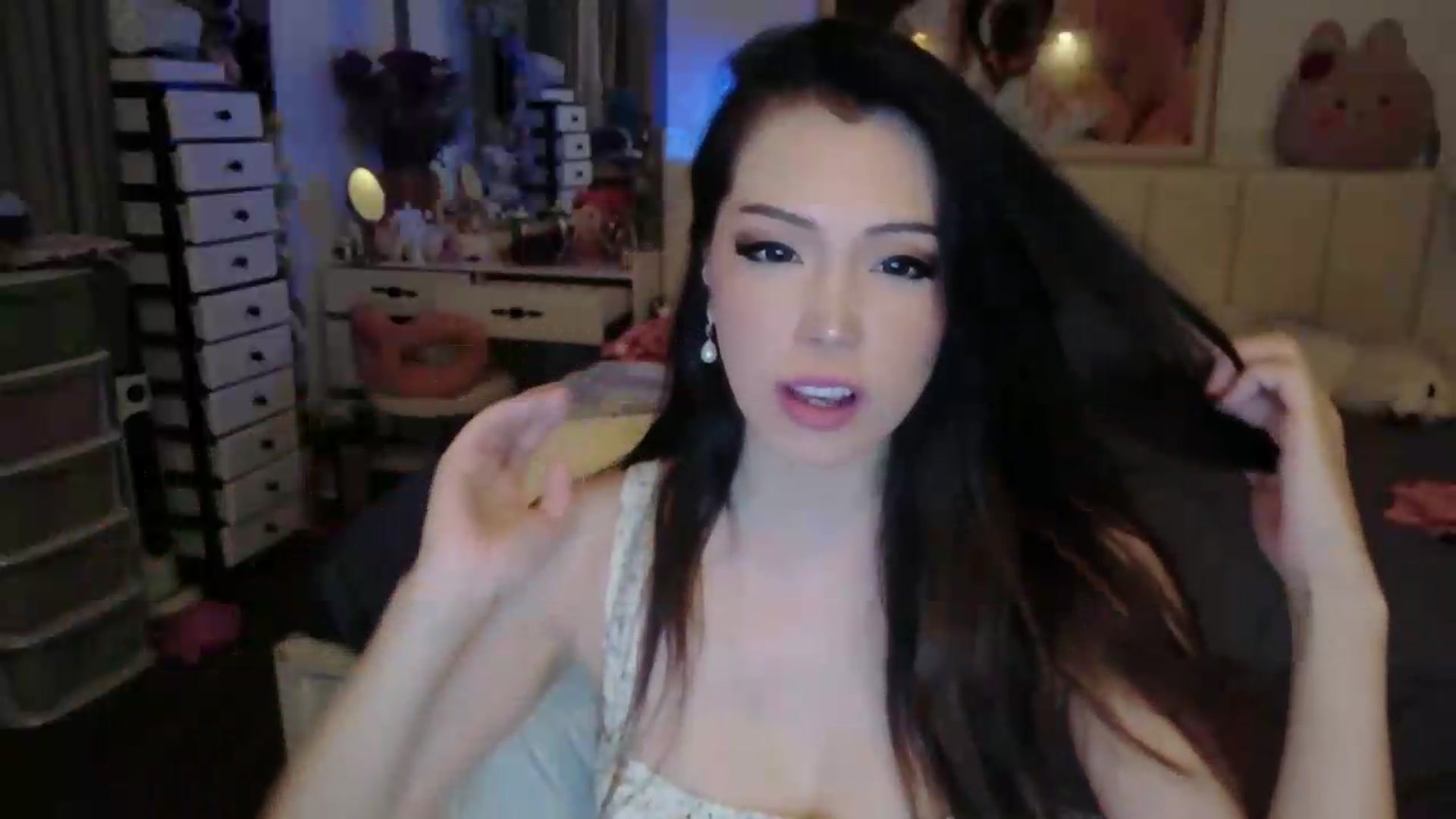 Gallery image thumbnail from Bunni_'s myfreecams stream on, 06/24/2026, 06:05 image 15 of 20