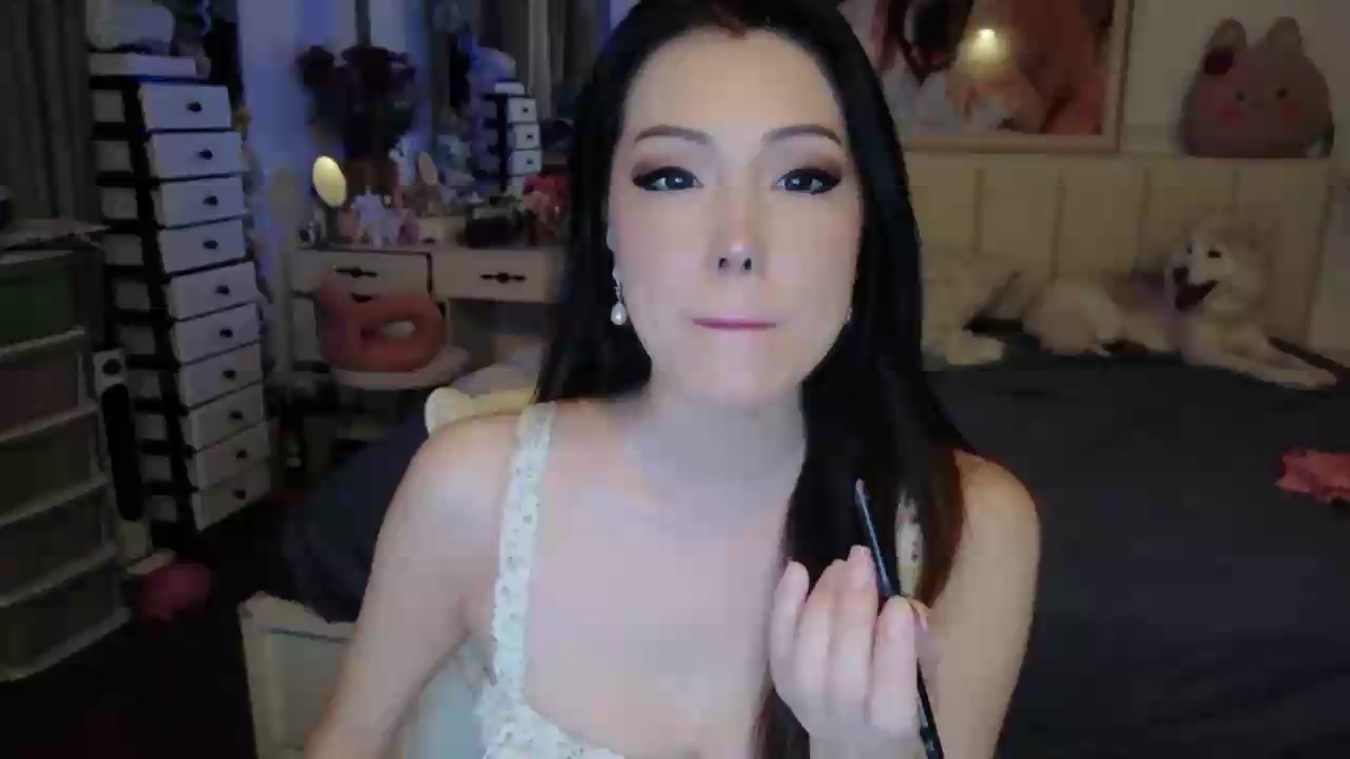Gallery image thumbnail from Bunni_'s myfreecams stream on, 06/24/2026, 06:05 image 1 of 20