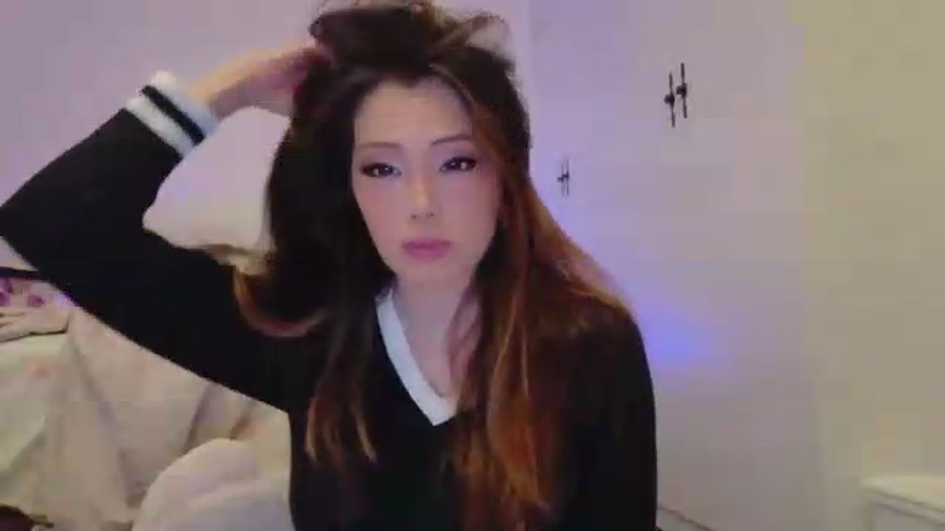 Gallery image thumbnail from Bunni_'s myfreecams stream on, 07/08/2026, 04:40 image 3 of 20