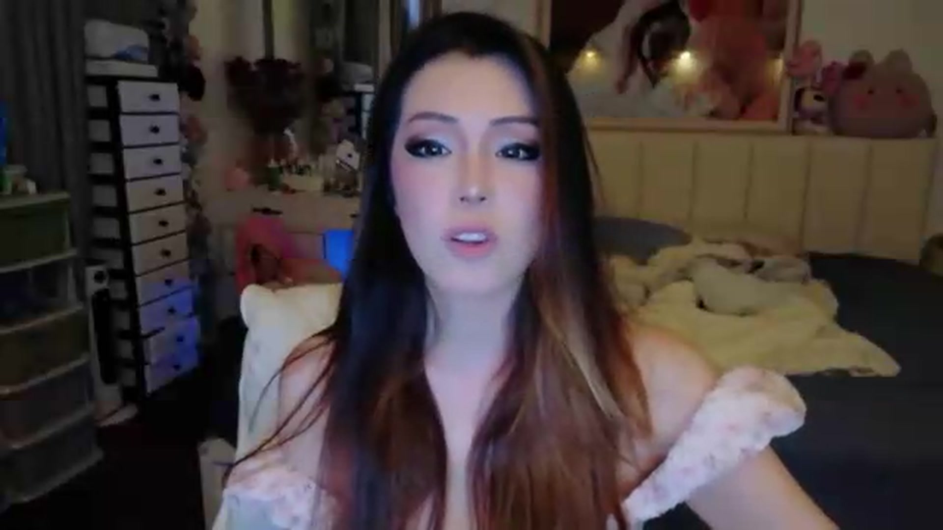 Gallery image thumbnail from Bunni_'s myfreecams stream on, 07/09/2026, 05:29 image 2 of 20