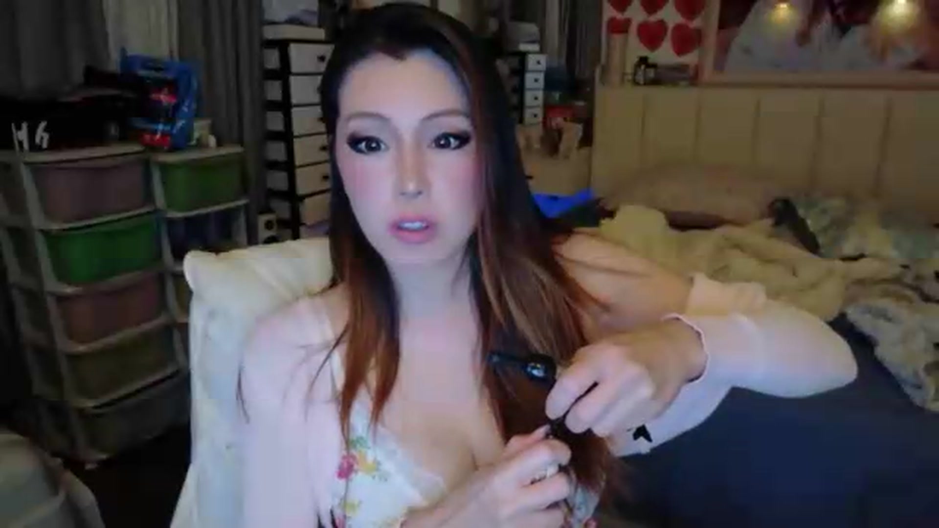 Gallery image thumbnail from Bunni_'s myfreecams stream on, 07/10/2026, 04:32 image 18 of 20