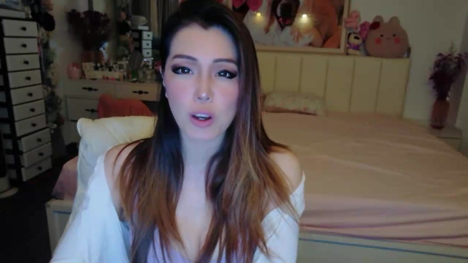 Gallery image thumbnail from Bunni_'s myfreecams stream on, 07/13/2026, 05:00 image 19 of 20