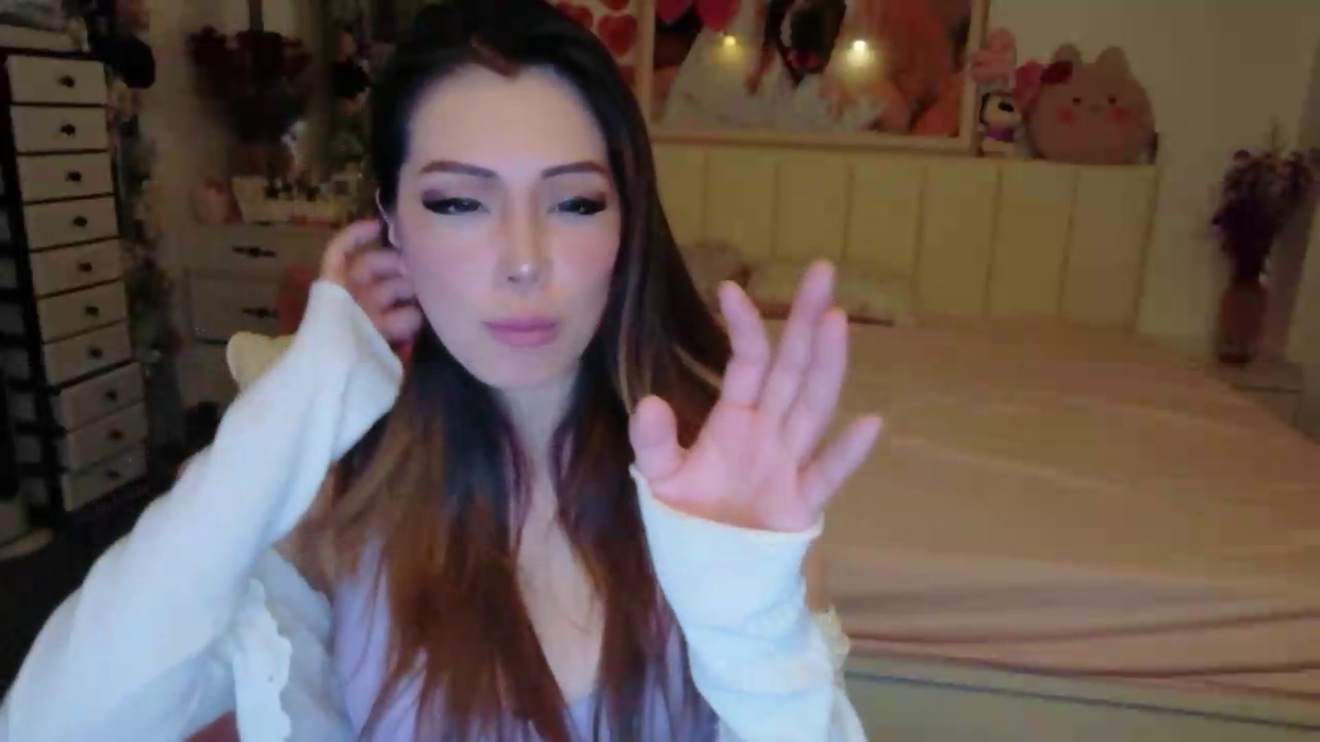 Gallery image thumbnail from Bunni_'s myfreecams stream on, 07/13/2026, 05:00 image 10 of 20