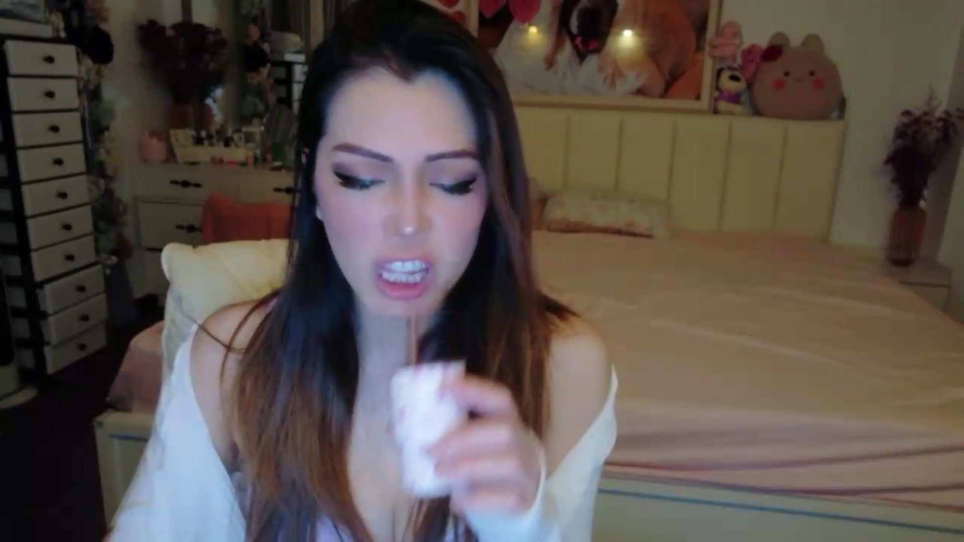 Gallery image thumbnail from Bunni_'s myfreecams stream on, 07/13/2026, 05:00 image 17 of 20