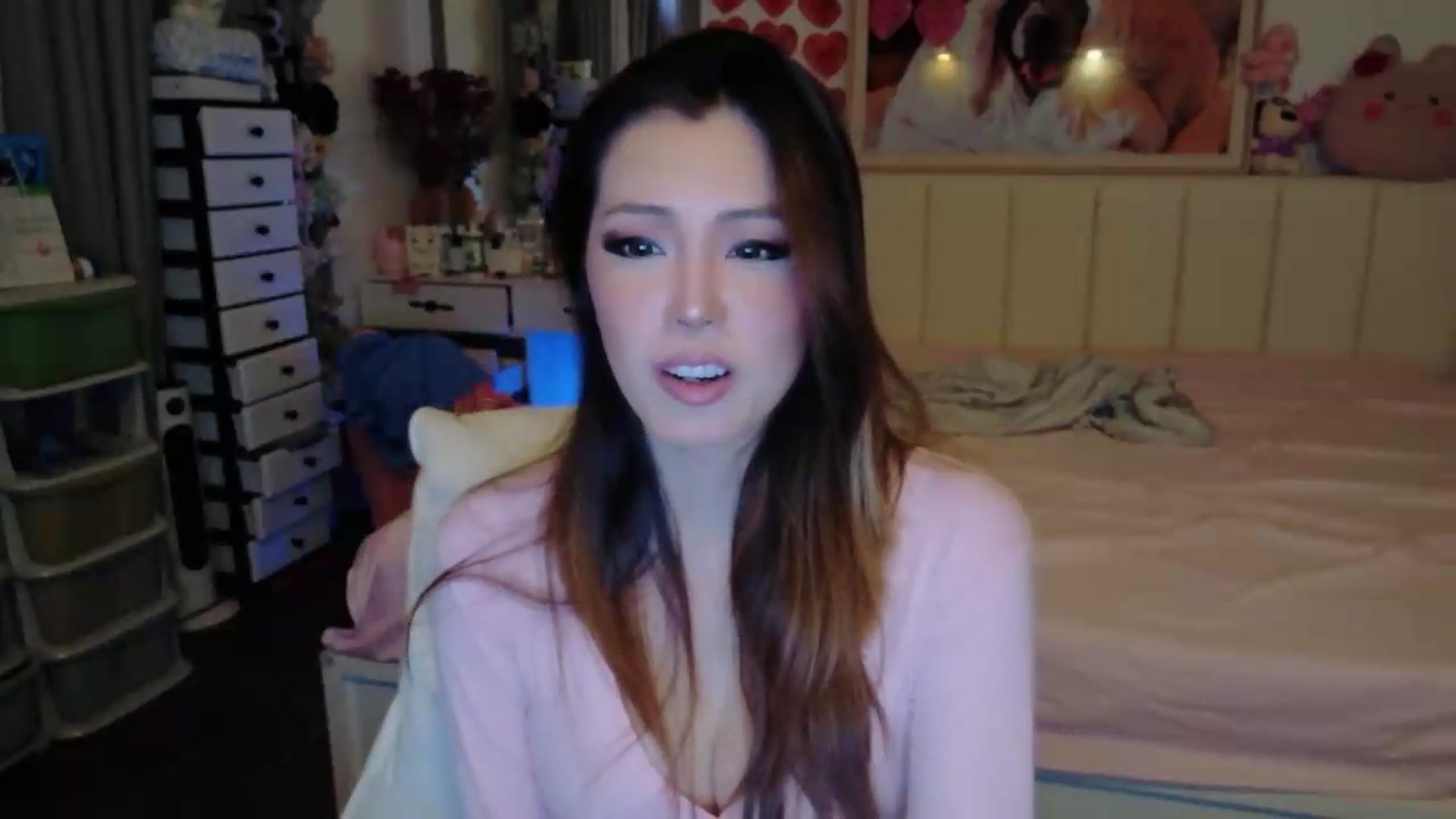 Gallery image thumbnail from Bunni_'s myfreecams stream on, 07/16/2026, 04:47 image 10 of 20