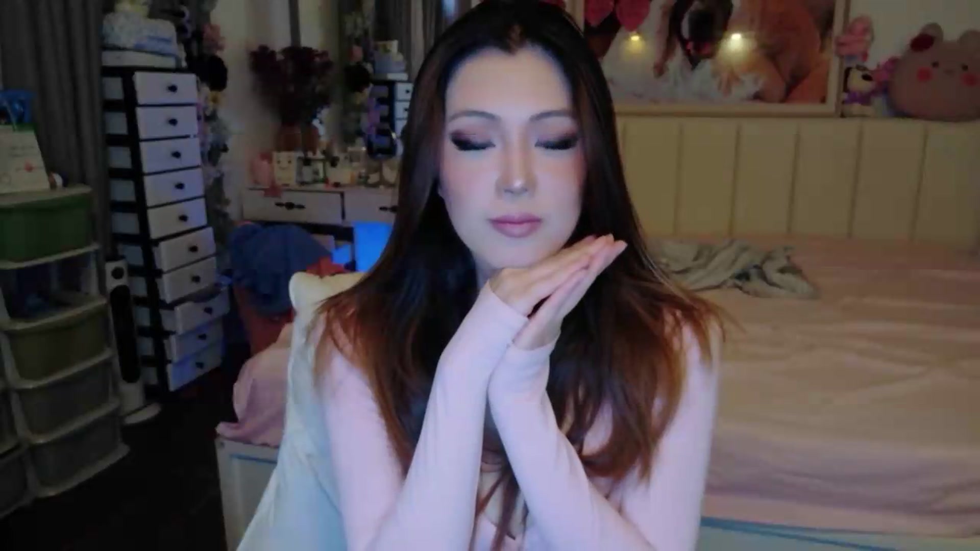 Gallery image thumbnail from Bunni_'s myfreecams stream on, 07/16/2026, 04:47 image 5 of 20