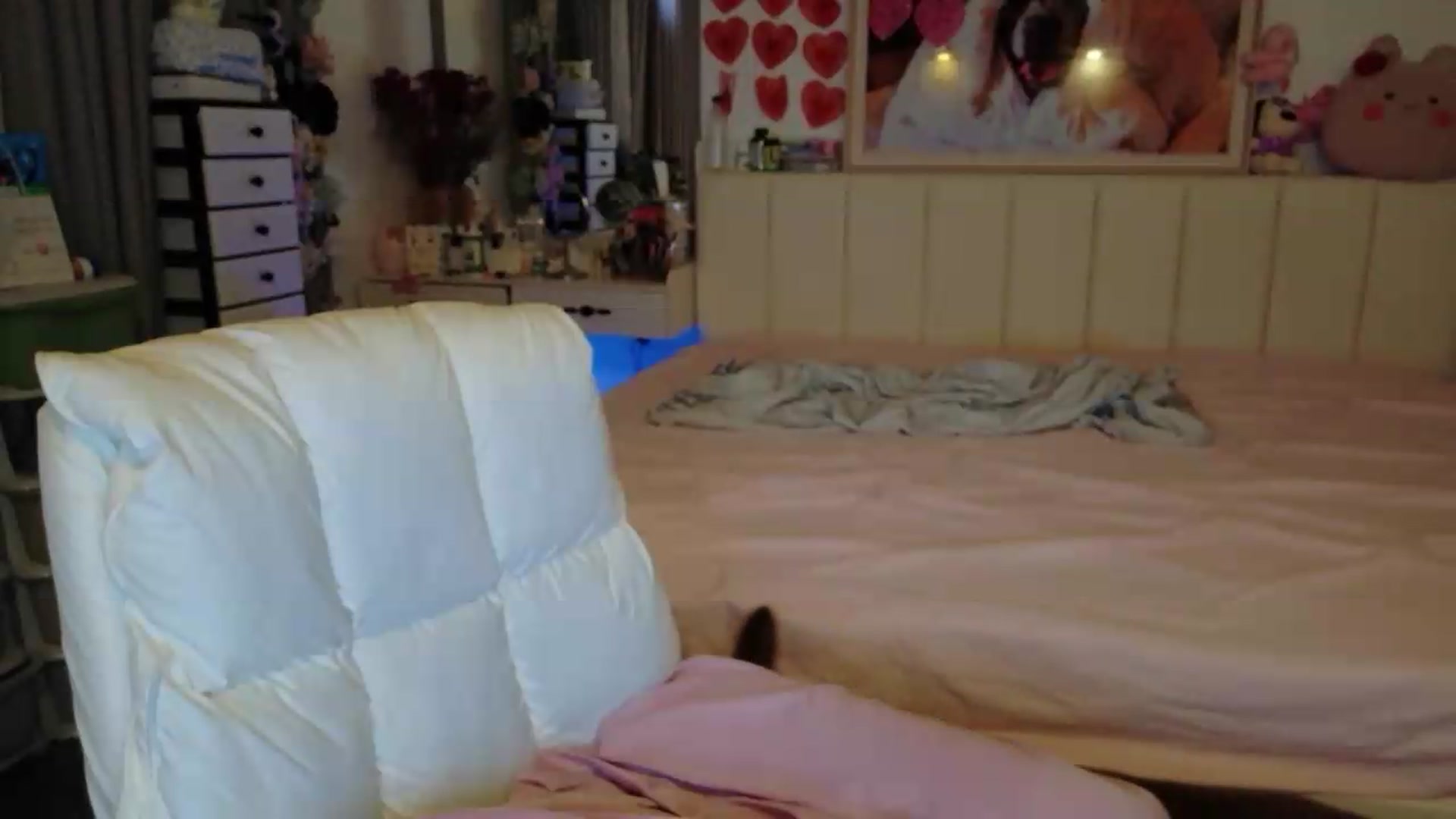Gallery image thumbnail from Bunni_'s myfreecams stream on, 07/16/2026, 04:47 image 17 of 20