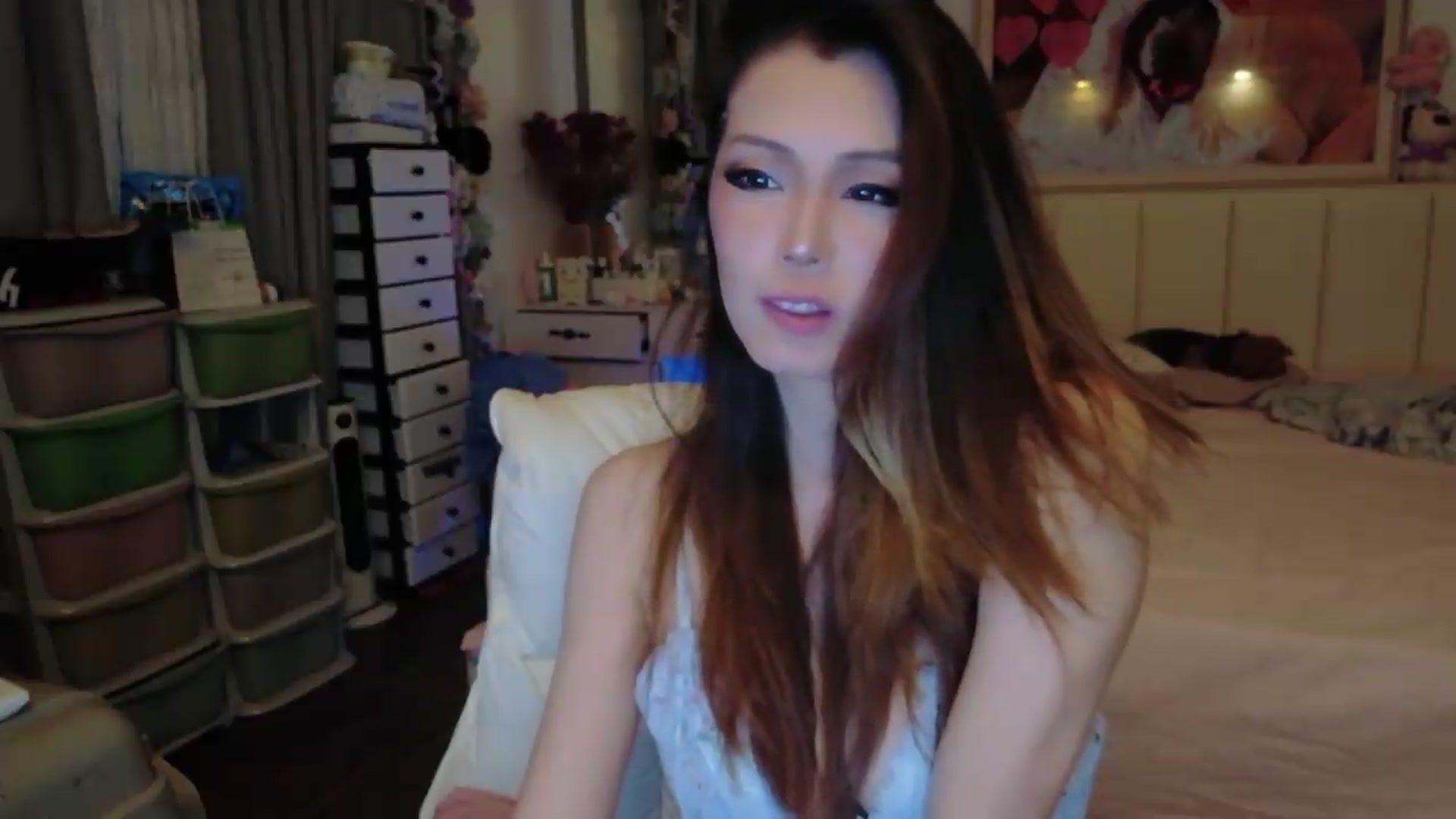 Gallery image thumbnail from Bunni_'s myfreecams stream on, 07/17/2026, 04:47 image 17 of 20