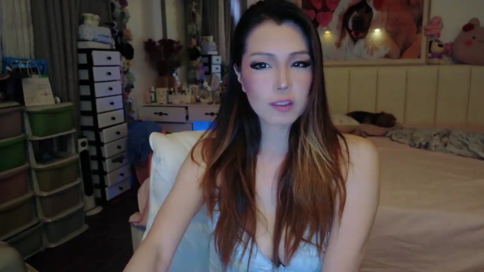 Gallery image thumbnail from Bunni_'s myfreecams stream on, 07/17/2026, 04:47 image 13 of 20