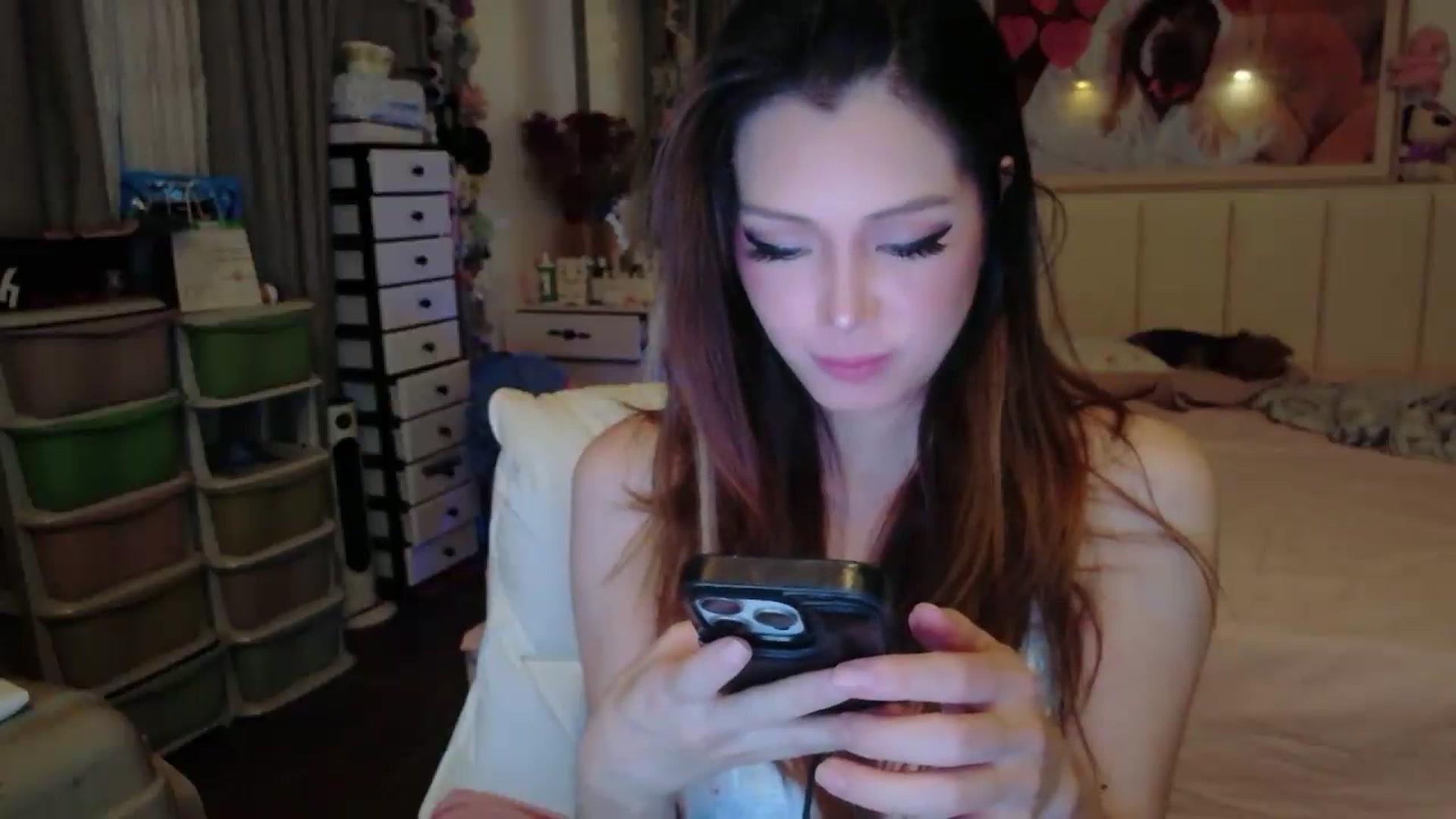 Gallery image thumbnail from Bunni_'s myfreecams stream on, 07/17/2026, 04:47 image 18 of 20