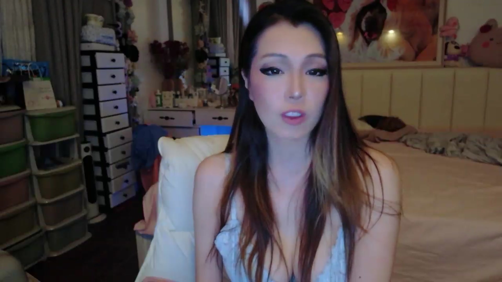Gallery image thumbnail from Bunni_'s myfreecams stream on, 07/17/2026, 04:47 image 8 of 20