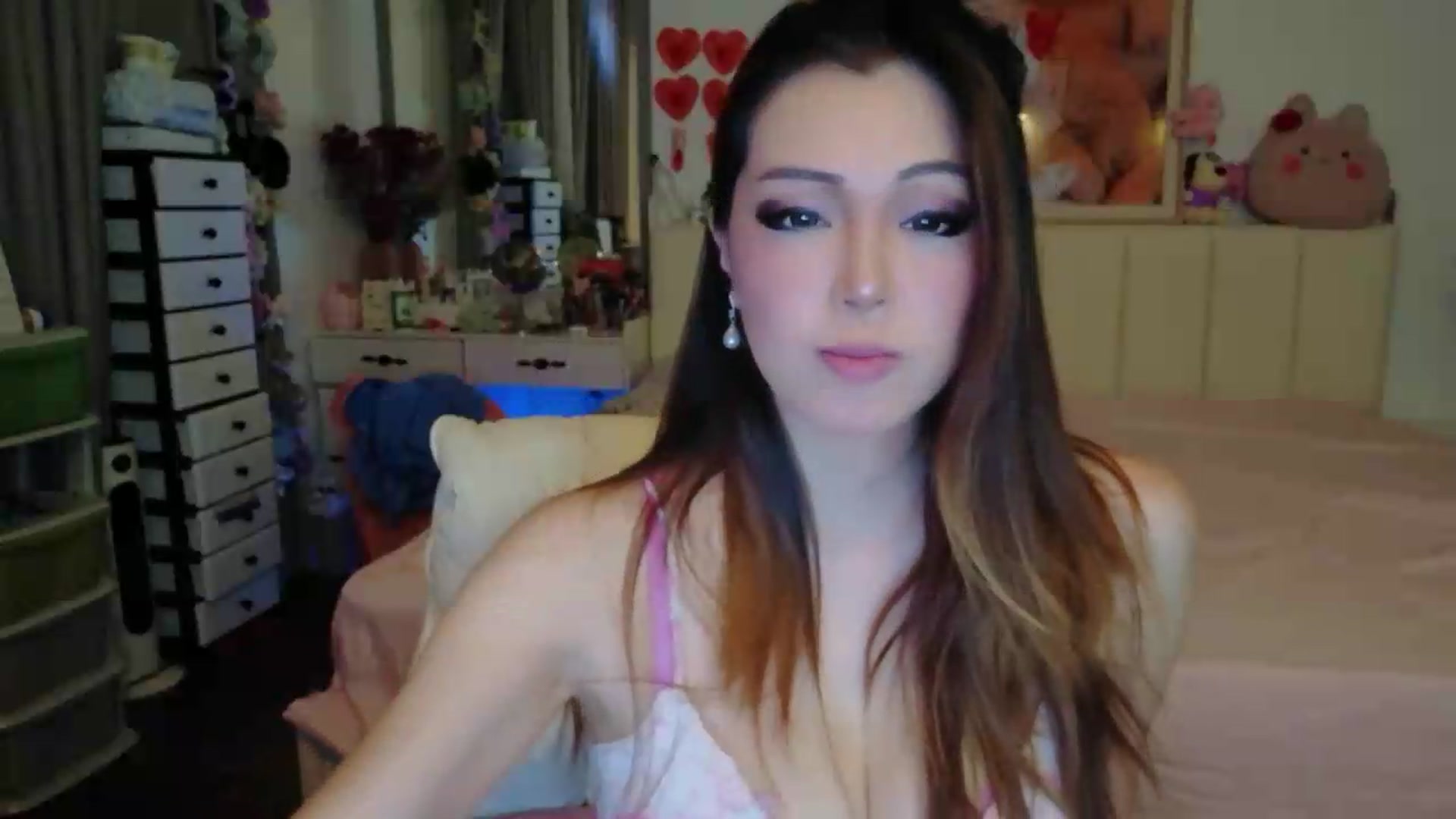 Gallery image thumbnail from Bunni_'s myfreecams stream on, 07/18/2026, 06:20 image 17 of 20